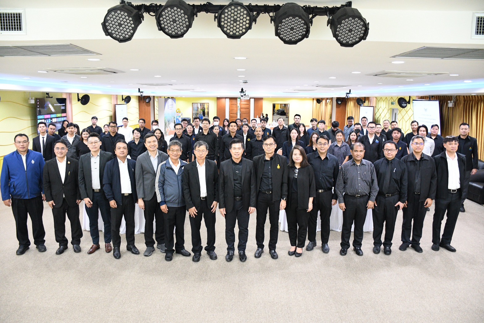 รพร.อานันท์ เป็นประธานในพิธิเปิดโครงการสัมมนาเชิงปฏิบัติการ เรื่อง ‘การปรับปรุงระเบียบ กพร. ว่าด้วยการจัดทำรายงานลักษณะธรณีวิทยาแหล่งแร่และแผนผังโครงการทำเหมือง’