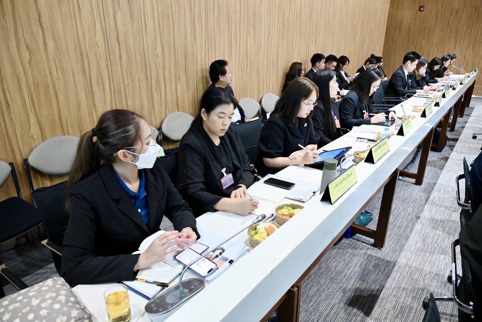 ผอ.กยผ. ร่วมชี้แจงต่อคณะกรรมาธิการการต่างประเทศ วุฒิสภา เรื่อง “นโยบายและแนวทางการบริหารจัดการอุตสาหกรรมเหมืองแร่ในกรณีของการลงนามบันทึกข้อตกลงความร่วมมือแร่หายากของโลก หรือแร่แรร์เอิร์ธ (Rare Earth Element) กับสหรัฐอเมริกา”