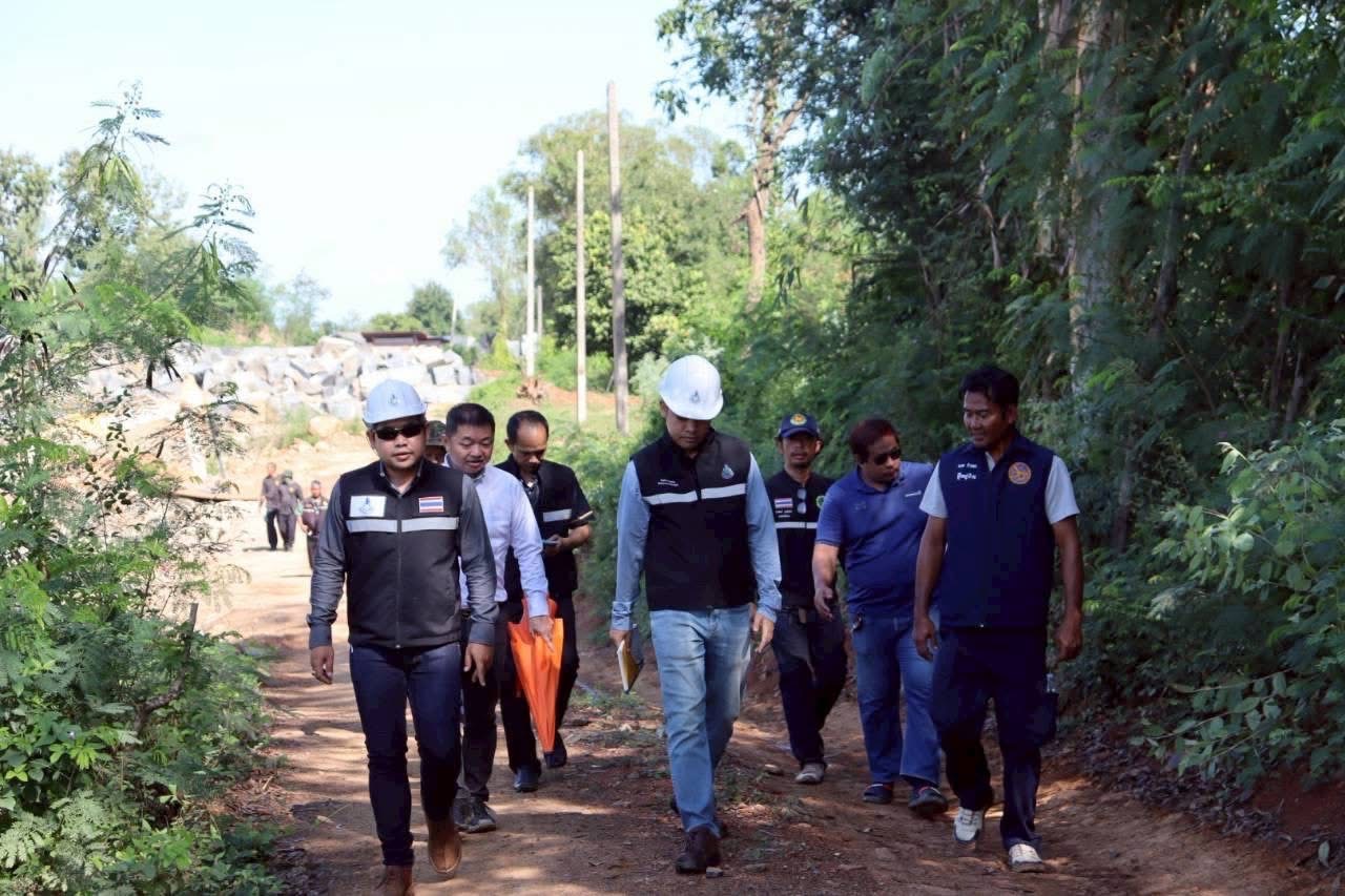 สรข.5 พิษณุโลก ร่วมตรวจสอบข้อเท็จจริงกรณีร้องเรียนการบุกรุกทำลายป่าและขุดหิน ในพื้นที่ ต.เขาทราย อ.ทับคล้อ จ.พิจิตร