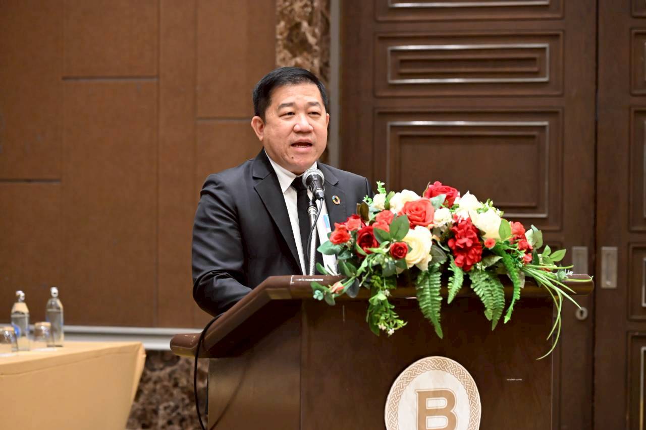 รพร.อารยาฯ เป็นประธานกล่าวเปิดการสัมมนา เรื่อง ขับเคลื่อนอุตสาหกรรมพื้นฐานก้าวสู่อุตสาหกรรม 4.0 ปีที่ 4