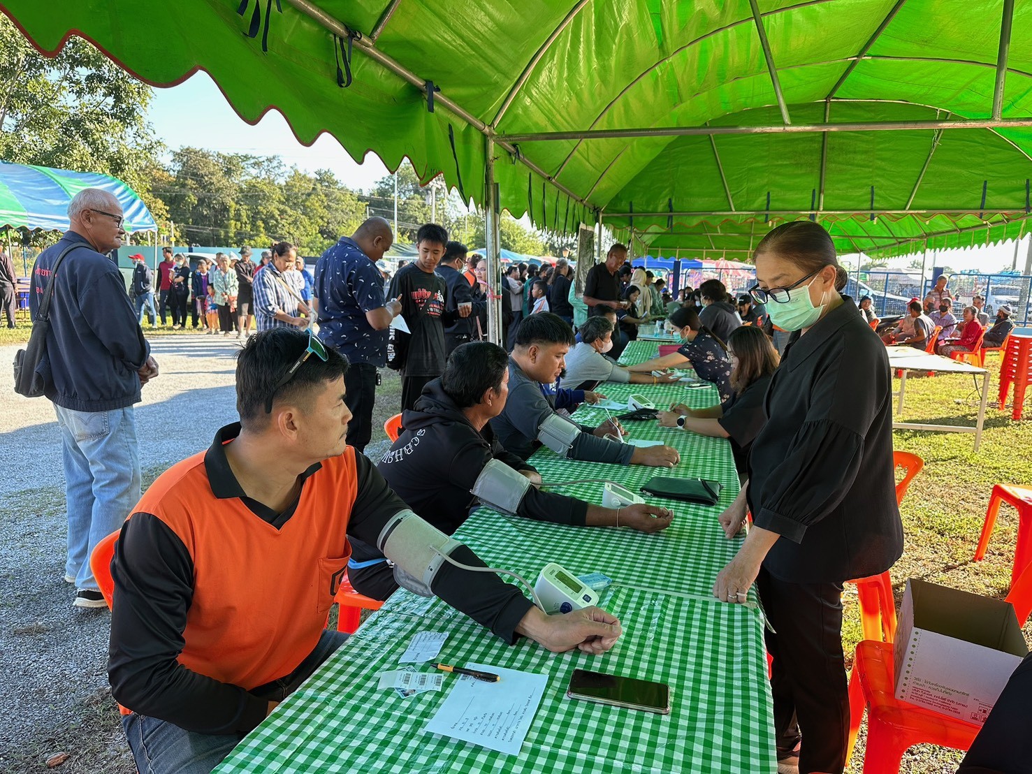 ผอ.สรข.5 พิษณุโลก ร่วมกิจกรรมโครงการตรวจสุขภาพของประชาชนรอบพื้นที่เหมืองแร่ ของบริษัท โรงโม่หินสุวรรณ จำกัด