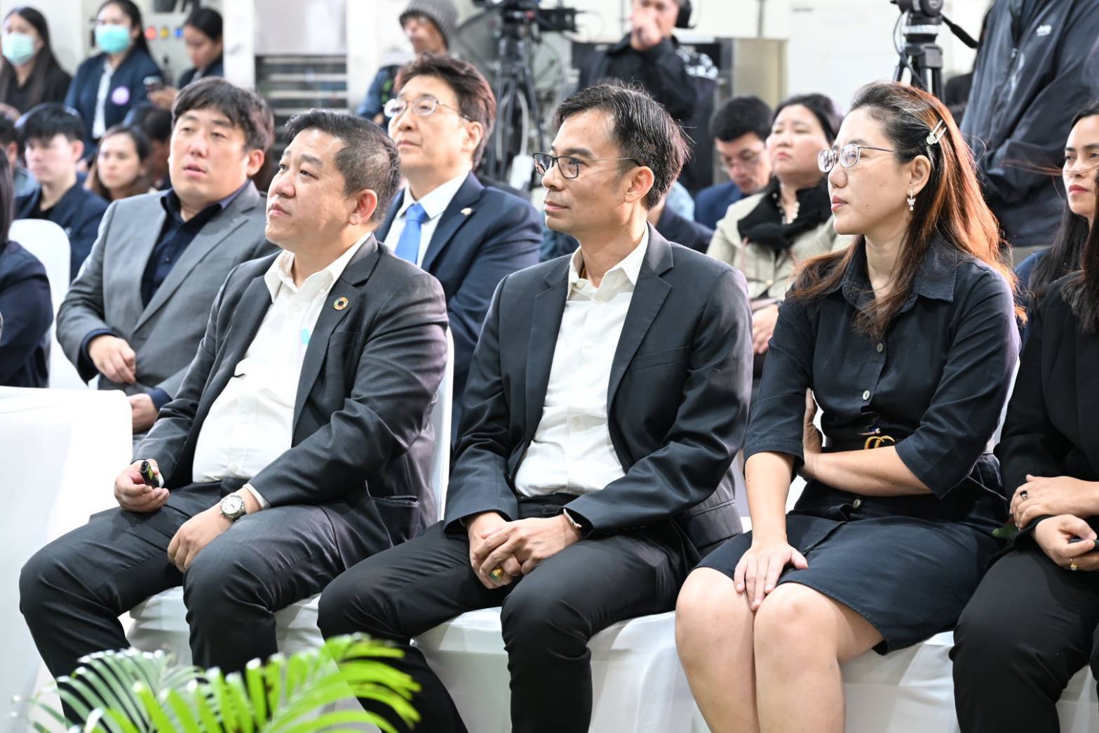 ปกอ.ณัฐพลฯ เป็นประธานเปิดงานสัมมนาวิชาการ Innovation in Raw Materials Conference 2025 : Unlocking Circular Economy Pathway ปลดล็อกเส้นทางสู่เศรษฐกิจหมุนเวียน