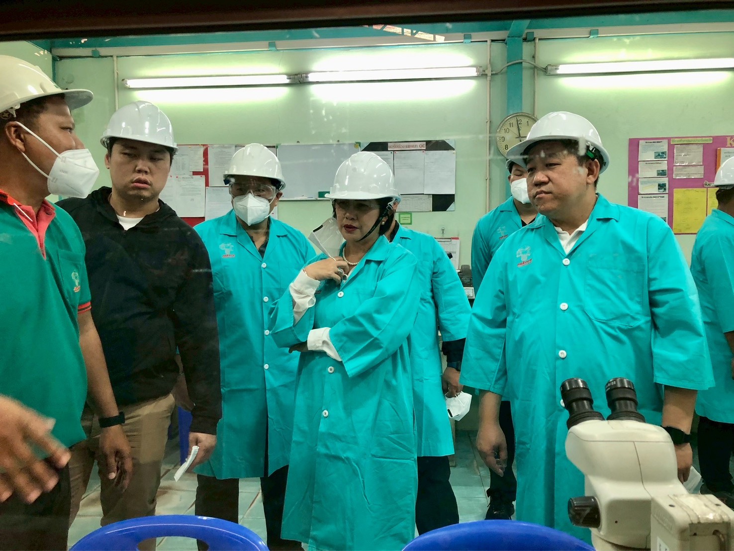รพร.อารยา เข้าศึกษาดูงานการแต่งแร่ชายหาด และการแต่งแร่หายาก ณ โรงแต่งแร่ บริษัท สินแร่สาคร จำกัด