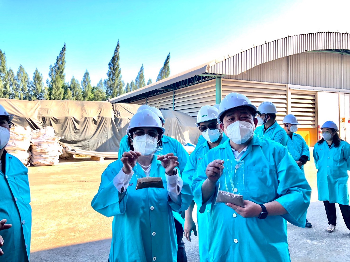 รพร.อารยา เข้าศึกษาดูงานการแต่งแร่ชายหาด และการแต่งแร่หายาก ณ โรงแต่งแร่ บริษัท สินแร่สาคร จำกัด