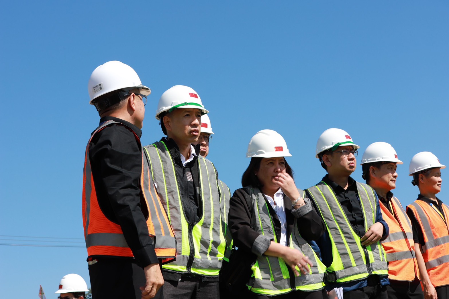 อพร.อดิทัต ลงพื้นที่ติดตามความคืบหน้ากรณีดินสไลด์ในพื้นที่ทิ้งดินและพื้นที่เก็บมูลดินทรายของ กฟผ. (เหมืองแม่เมาะ)