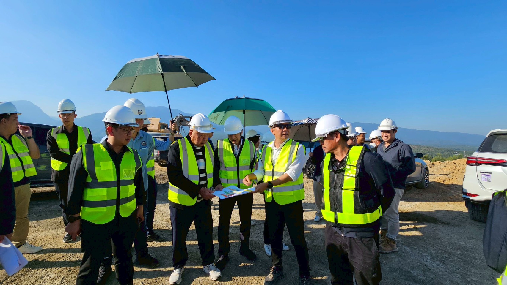 อพร.อดิทัต ลงพื้นที่สถานประกอบการหมู่เหมืองหินดอยไก่เขี่ย พร้อมหารือแนวทางการแก้ไขปัญหาหินฝุ่นของหมู่เหมืองหินดอยไก่เขี่ย จ.เชียงใหม่