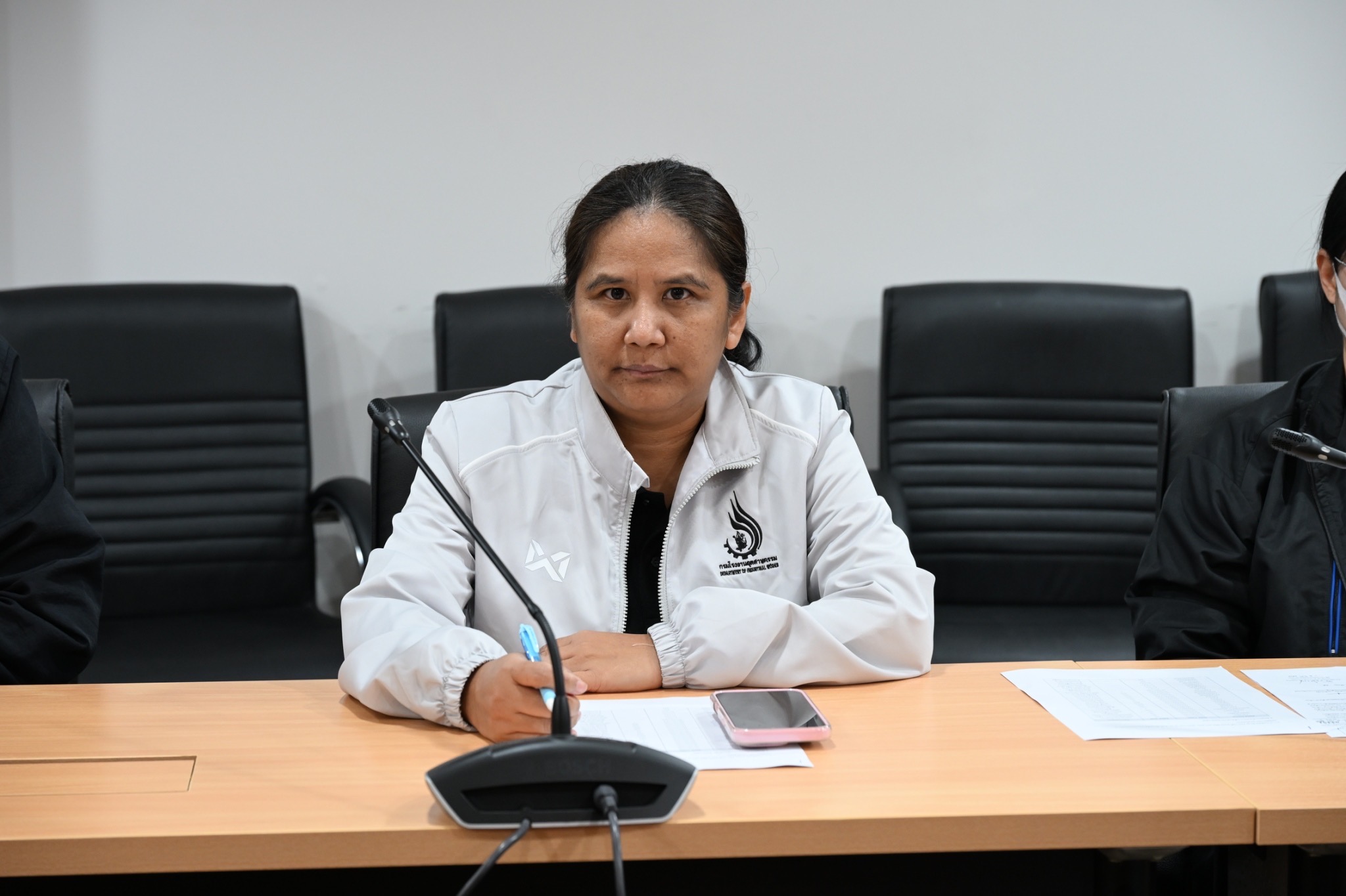 ผอ.กบว. ร่วมหารือกับ นาวาอากาศเอก ธเนศ สิทธิวงศ์ ผู้แทนกรมการสรรพกำลังกลาโหม ในการเตรียมความพร้อมจัดทำฐานข้อมูลระดมสรรพกำลังของกรมการสรรพกำลังกลาโหม