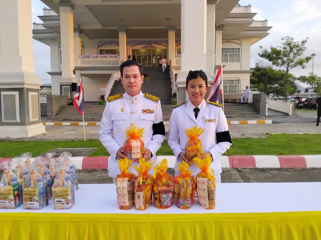 สรข.4 ภูเก็ต ร่วมพิธีวันคล้ายวันพระบรมราชสมภพพระบาทสมเด็จพระบรมชนกาธิเบศร มหาภูมิพลอดุลยเดชมหาราช บรมนาถบพิตร วันชาติ และวันพ่อแห่งชาติ
