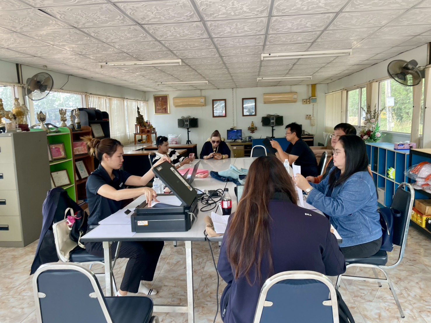 สรข.5 พิษณุโลก ลงพื้นที่ตรวจสอบปริมาณกองสินแร่เหล็กและชักตัวอย่างแร่ ณ โรงแต่งแร่บริษัท ทุ่งทอง ไมนิ่ง จำกัด