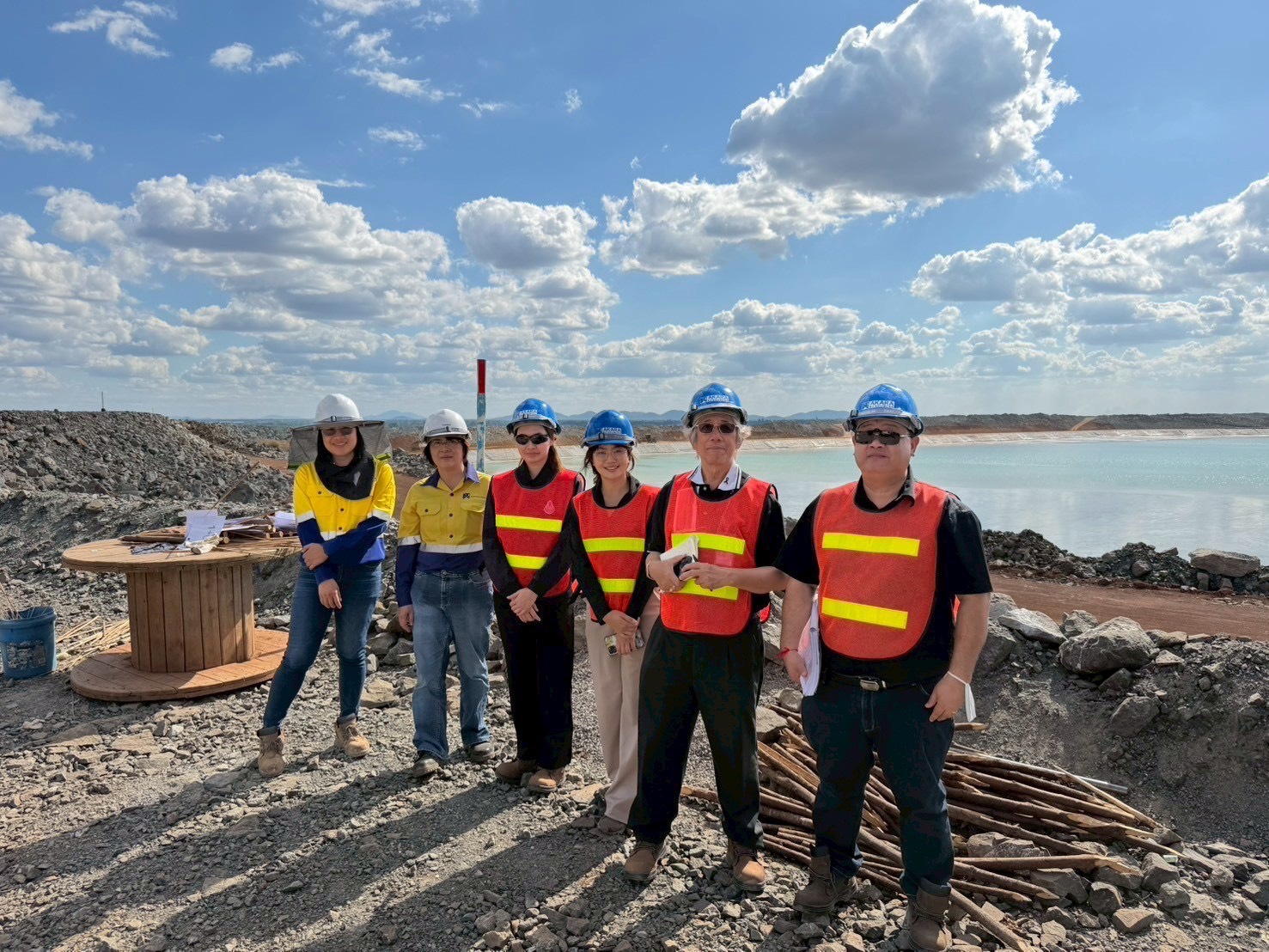 กพร. ร่วมตรวจสอบการประกอบกิจการเหมืองแร่และการประกอบโลหกรรมแร่ทองคำ ของบริษัท อัครา รีซอร์สเซส จำกัด (มหาชน)