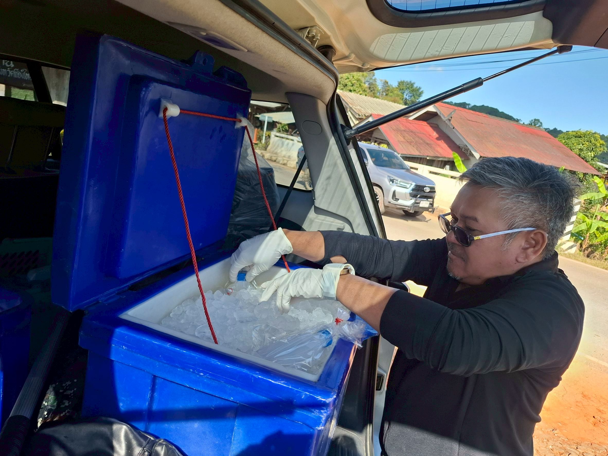 สรข.3 ลงพื้นที่สำรวจและตรวจติดตามคุณภาพน้ำทางกายภาพและเคมีของน้ำขุมเหมืองที่สิ้นอายุในเขตพื้นที่จังหวัดเชียงใหม่ จำนวน 13 แห่ง