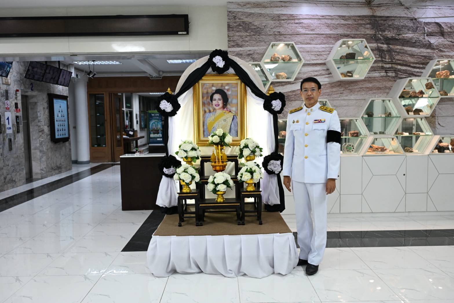 อพร.อดิทัต เป็นผู้แทน ปกอ.ณัฐพล เข้าเฝ้าฯ ตามหมายกำหนดการพระราชพิธีทรงบำเพ็ญพระราชกุศลพระพิธีธรรมสวดพระอภิธรรมพระบรมศพ สมเด็จพระนางเจ้าสิริกิติ์ พระบรมราชินีนาถ พระบรมราชชนนีพันปีหลวง