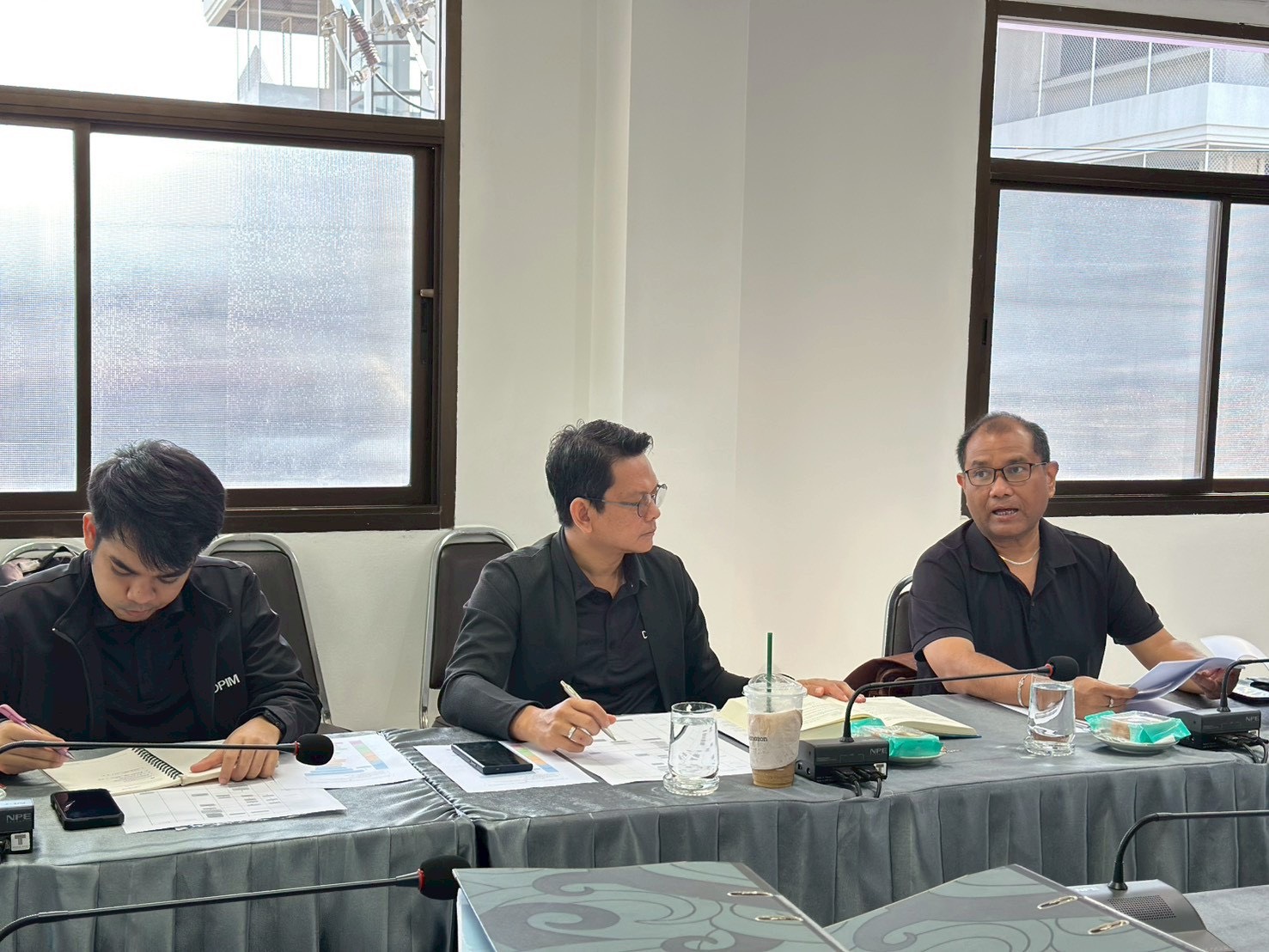 ผอ.สรข.5 ร่วมหารือเกี่ยวกับแนวทางในการจัดทำประชามติกับประชาชนในพื้นที่ที่ขอประทานบัตรในพื้นที่จังหวัดนครสวรรค์