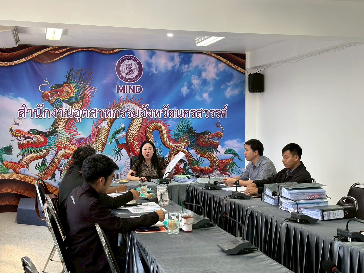 ผอ.สรข.5 ร่วมหารือเกี่ยวกับแนวทางในการจัดทำประชามติกับประชาชนในพื้นที่ที่ขอประทานบัตรในพื้นที่จังหวัดนครสวรรค์