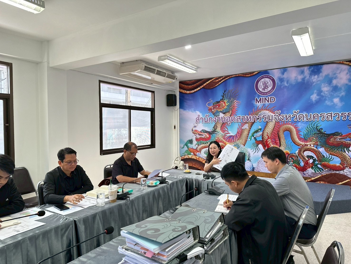 ผอ.สรข.5 ร่วมหารือเกี่ยวกับแนวทางในการจัดทำประชามติกับประชาชนในพื้นที่ที่ขอประทานบัตรในพื้นที่จังหวัดนครสวรรค์