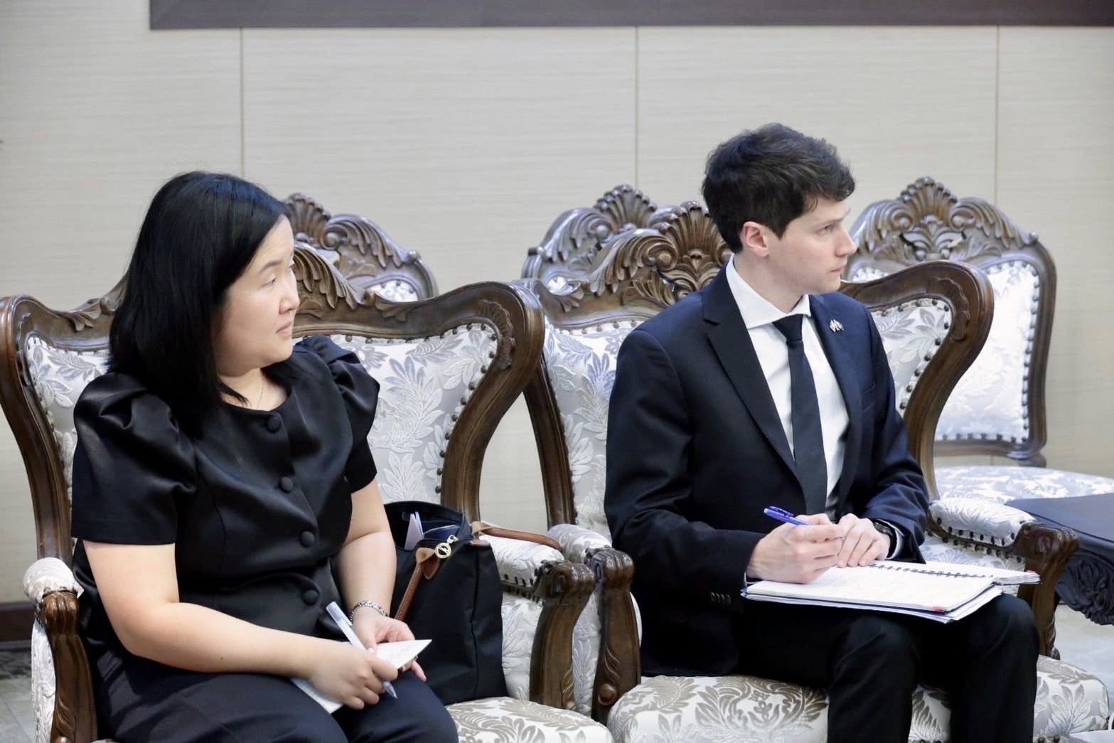 รัฐมนตรีว่าการกระทรวงอุตสาหกรรมให้การต้อนรับเอกอัครราชทูตออสเตรเลียประจำประเทศไทย