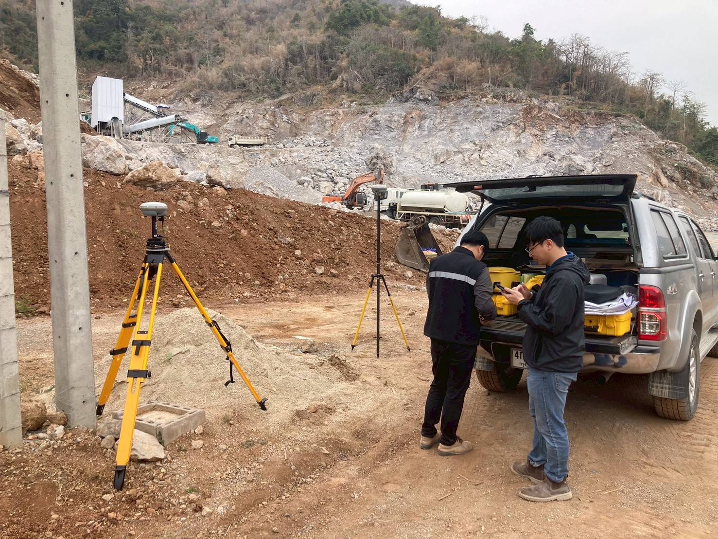 สรข.7 นำเสนอชี้แจงข้อมูล และตอบข้อซักถามของเจ้าหน้าที่จาก สตง. ในเรื่องของอำนาจหน้าที่ การควบคุมกำกับดูแลการบริหารจัดการแร่