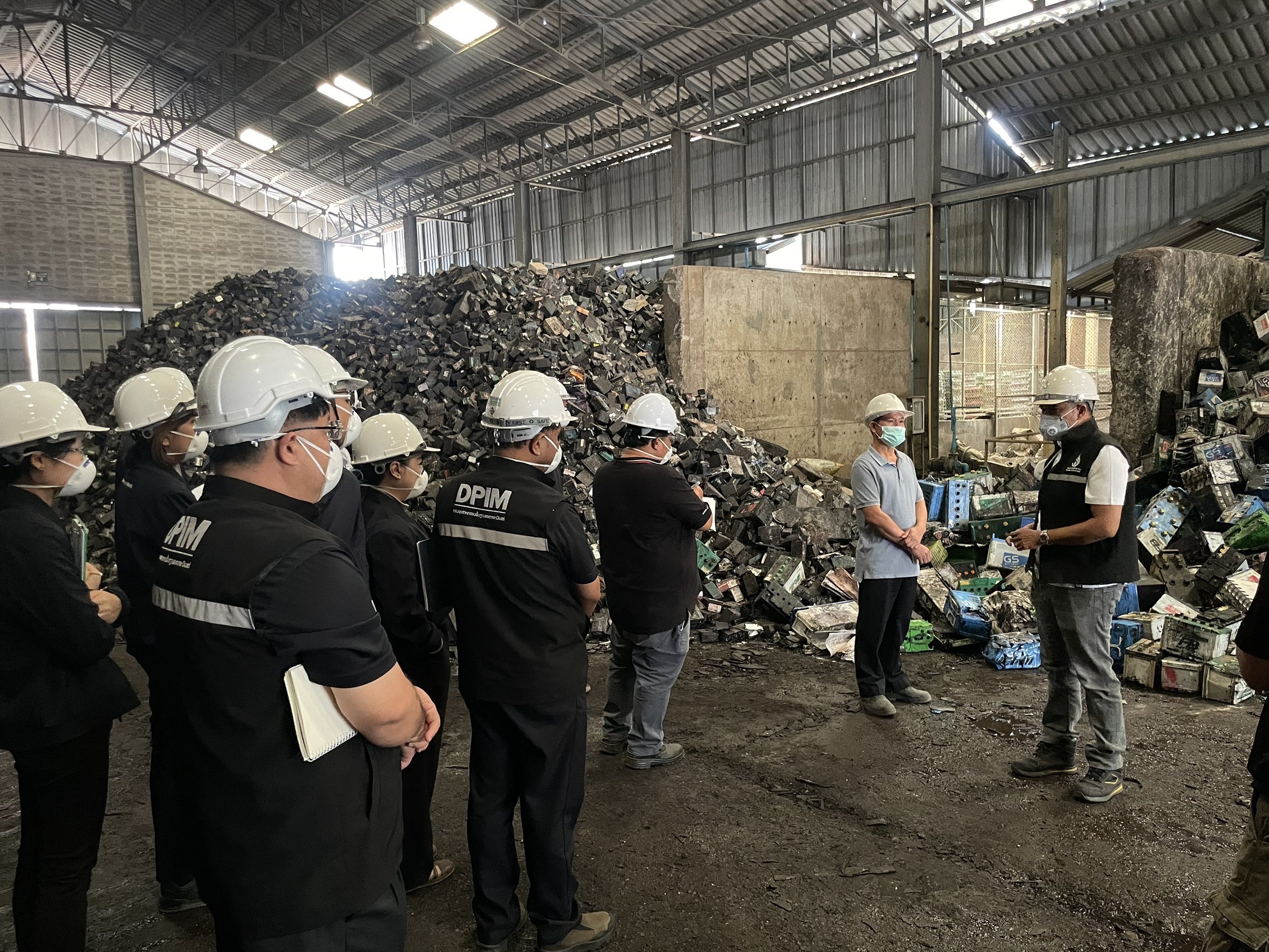 ผอ.สรข.5 ร่วมตรวจสอบการประกอบกิจการของบริษัท ไทยไชน่า นันเฟอรัช เมทัลอินเตอร์เนชั่นแนล จำกัด