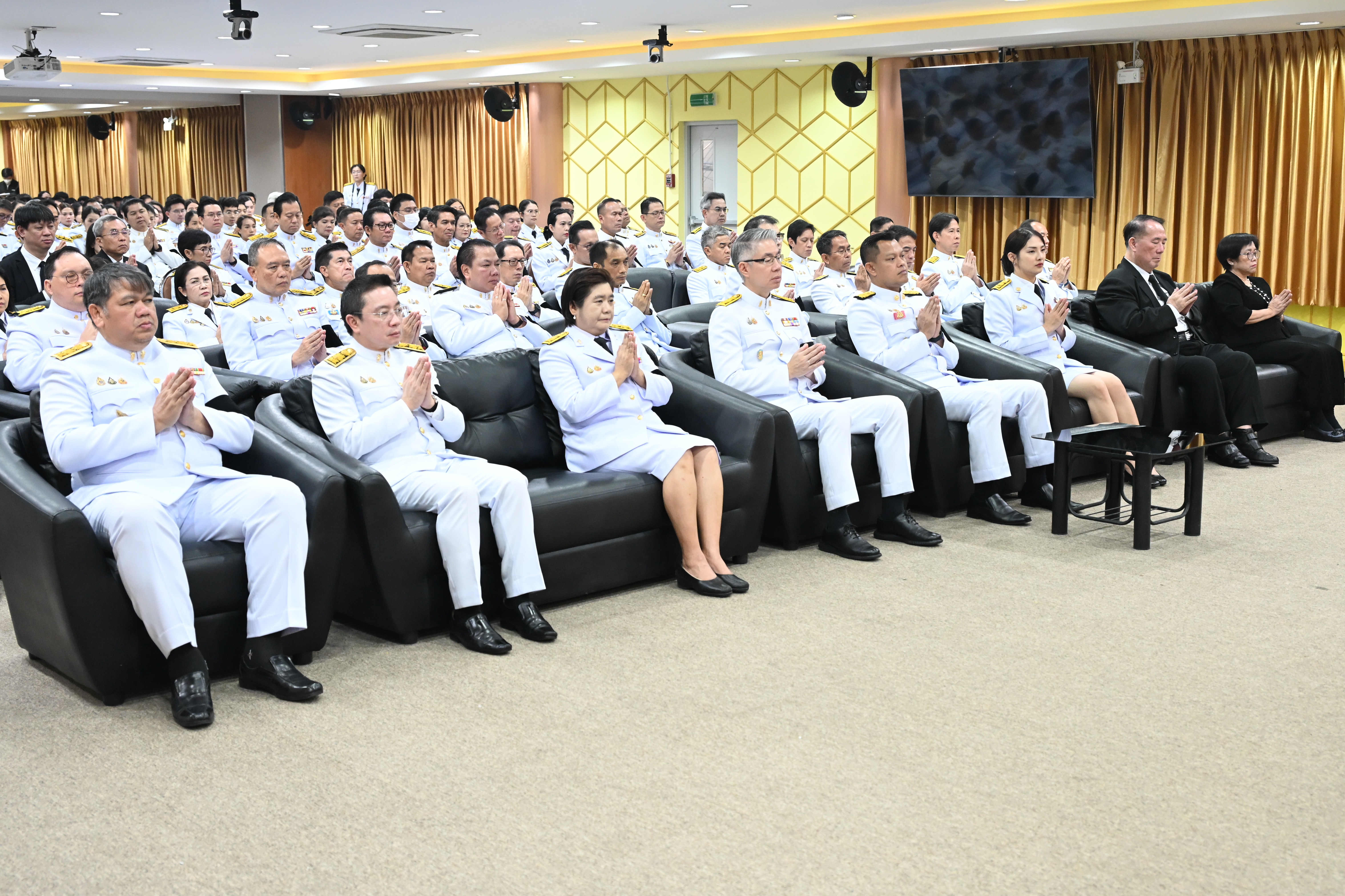 กพร. ร่วมพิธีบำเพ็ญกุศลสตมวาร 100 วัน เพื่ออุทิศถวายเป็นพระราชกุศล สมเด็จพระนางเจ้าสิริกิติ์ พระบรมราชินีนาถ พระบรมราชชนนีพันปีหลวง