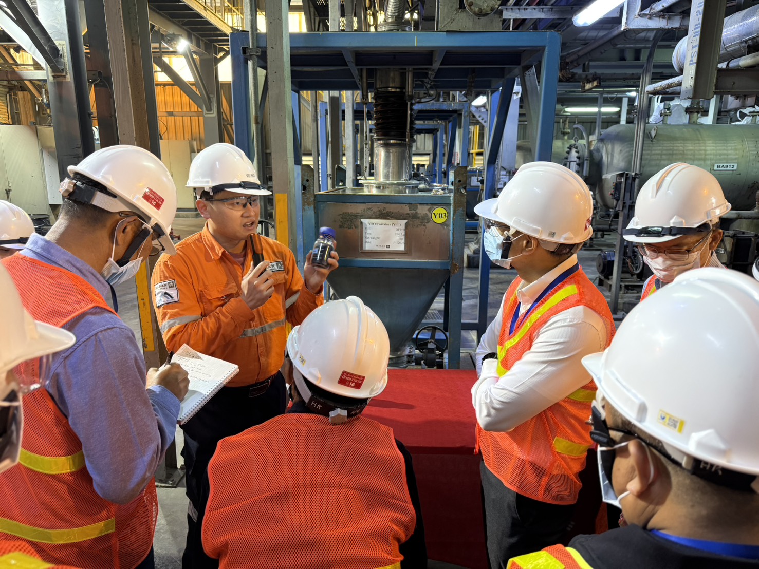 อพร.อดิทัต นำคณะเข้าศึกษาดูงานเหมืองแร่ของเวียดนาม ณ สาธารณรัฐสังคมนิยมเวียดนาม