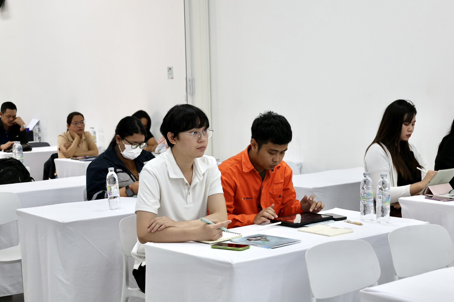 กนอ. และ สรข.8 ร่วมกันจัดการประชุมกลุ่มย่อย (Focus Group)  ภายใต้ “โครงการส่งเสริมและพัฒนาอุตสาหกรรมพื้นฐานเข้าสู่อุตสาหกรรมคาร์บอนต่ำ” และ “โครงการพัฒนาและยกระดับสถานประกอบการอุตสาหกรรมพื้นฐานเข้าสู่อุตสาหกรรม 4.0”