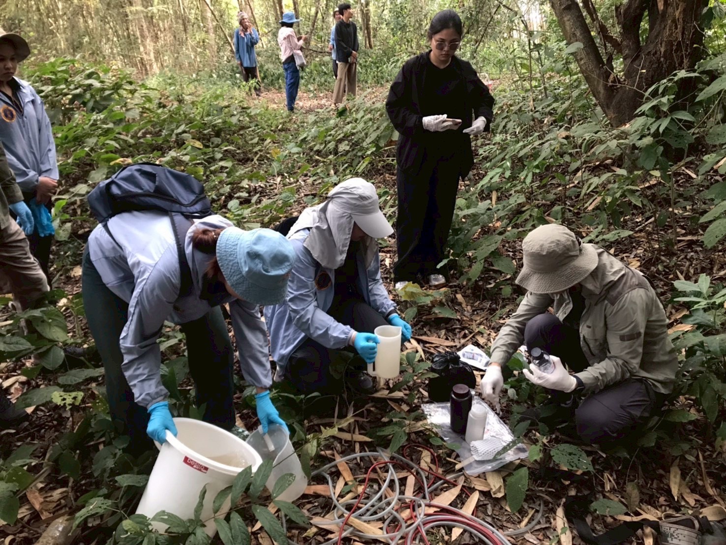 เจ้าหน้าที่ กบส. และ สรข.2 ร่วมประชุมคณะทำงานเก็บตัวอย่างน้ำเพื่อตรวจสอบวิเคราะห์คุณภาพน้ำในบริเวณโดยรอบ บริษัท ทุ่งคำ จำกัด