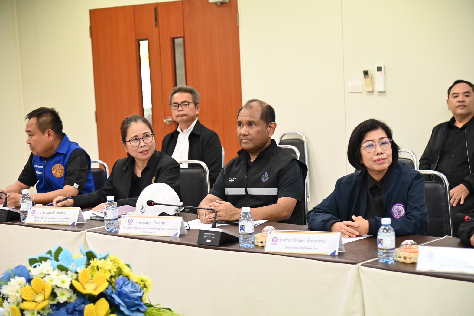 “ธนกร” บุกเหมืองทองอัครา หลังยุติข้อพิพาทด้วยดี กำชับคุมเข้มสิ่งแวดล้อม-ดูแลชุมชน เผย นายกฯ สั่งเดินหน้ายกระดับแร่ไทยสู่วัตถุดิบยุทธศาสตร์พลังงานสะอาด