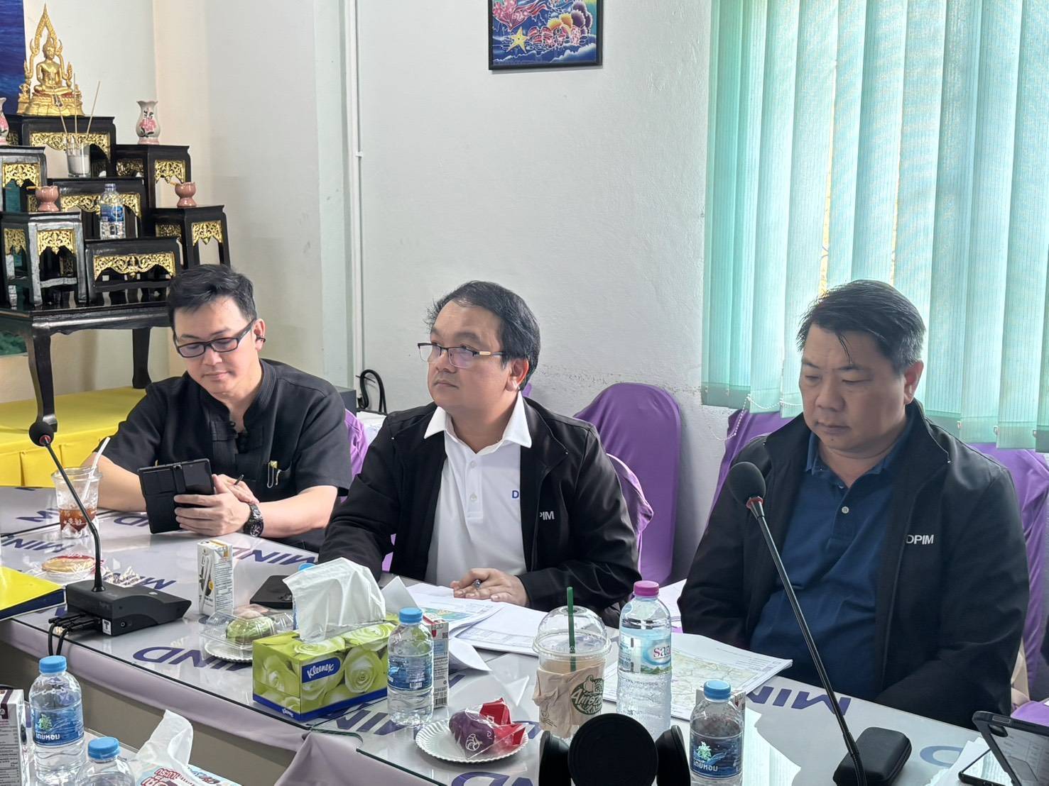 ผอ.กบว. และ ผอ.สรข.4 ประชุมหารือและลงพื้นที่ร่วมกับ อสจ.กระบี่ เรื่องการประเมินเขตแหล่งแร่เพื่อการทำเหมืองและทบทวนพื้นที่เขตแหล่งแร่ฯ