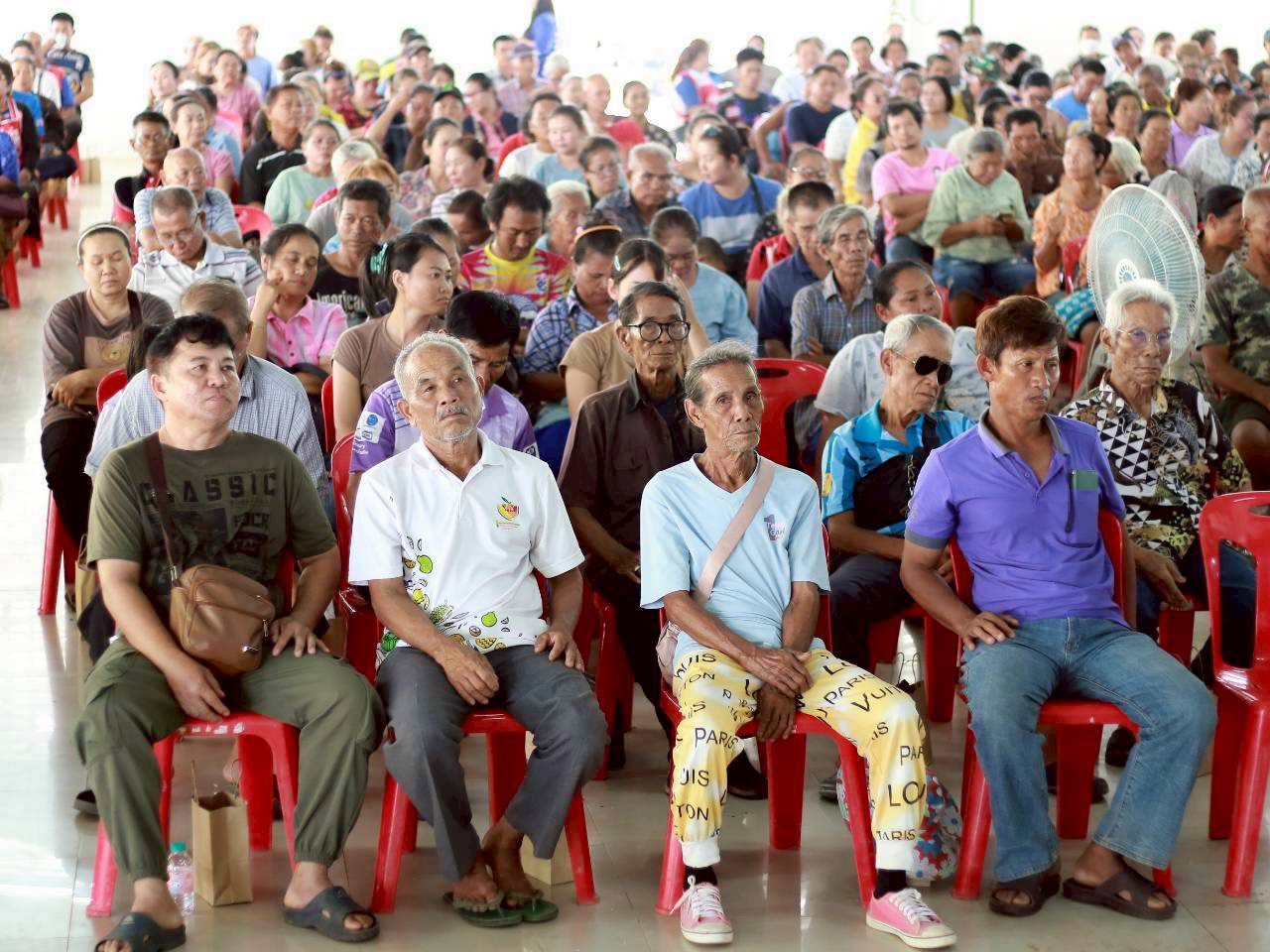 สรข.2 ร่วมชี้แจงการดำเนินโครงการในการจัดรับฟังความคิดเห็นของชุมชนในพื้นที่ขอประทานบัตร ของบริษัท มาทวีศิลาทอง จำกัด (2)