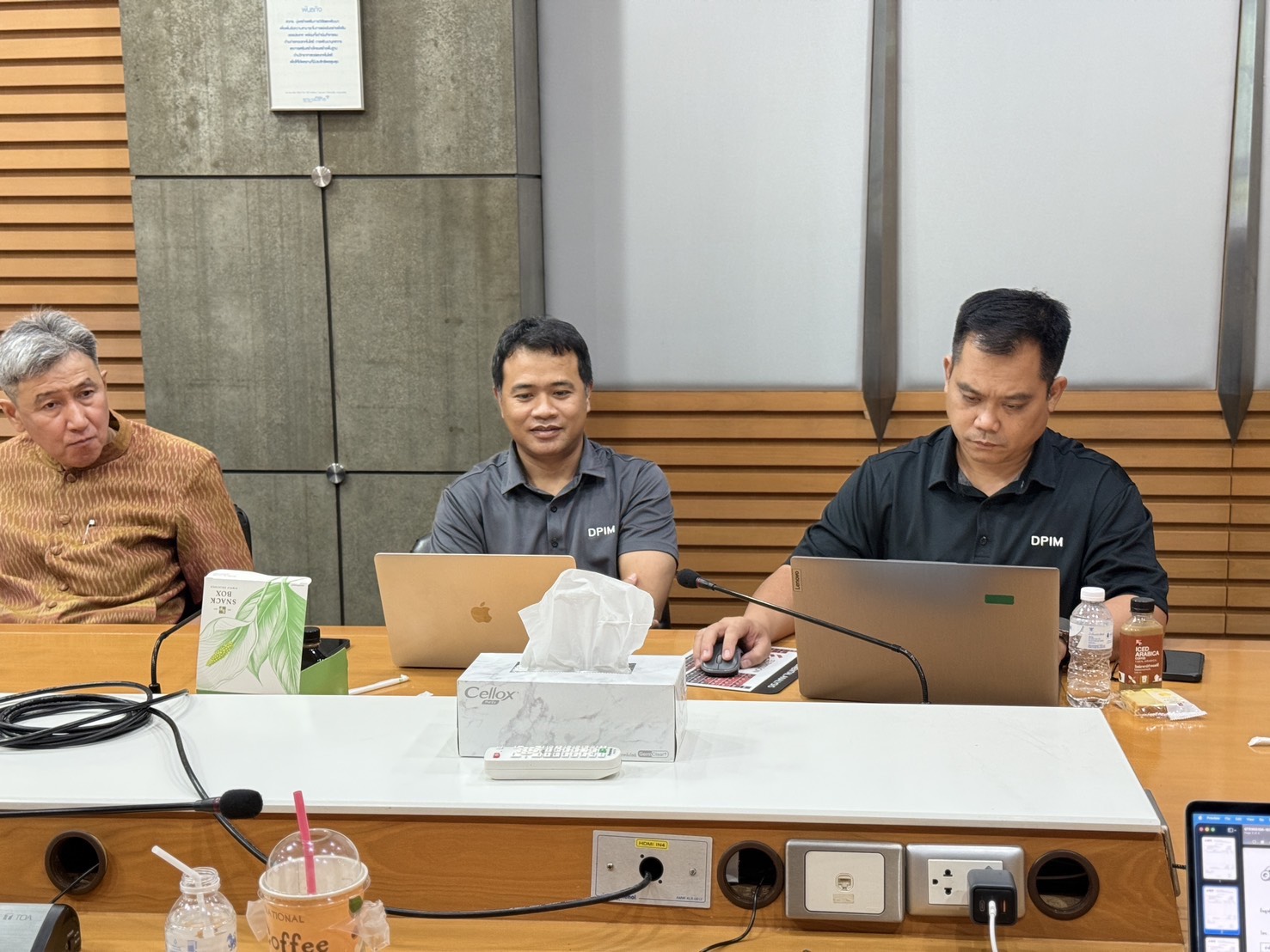 ผอ.กนอ. เข้าศึกษาดูงานนวัตกรรมเทคโนโลยีสมัยใหม่และร่วมประชุมหารือความร่วมมือโครงการวิจัย ณ อาคารเอ็มเทค จ.ปทุมธานี
