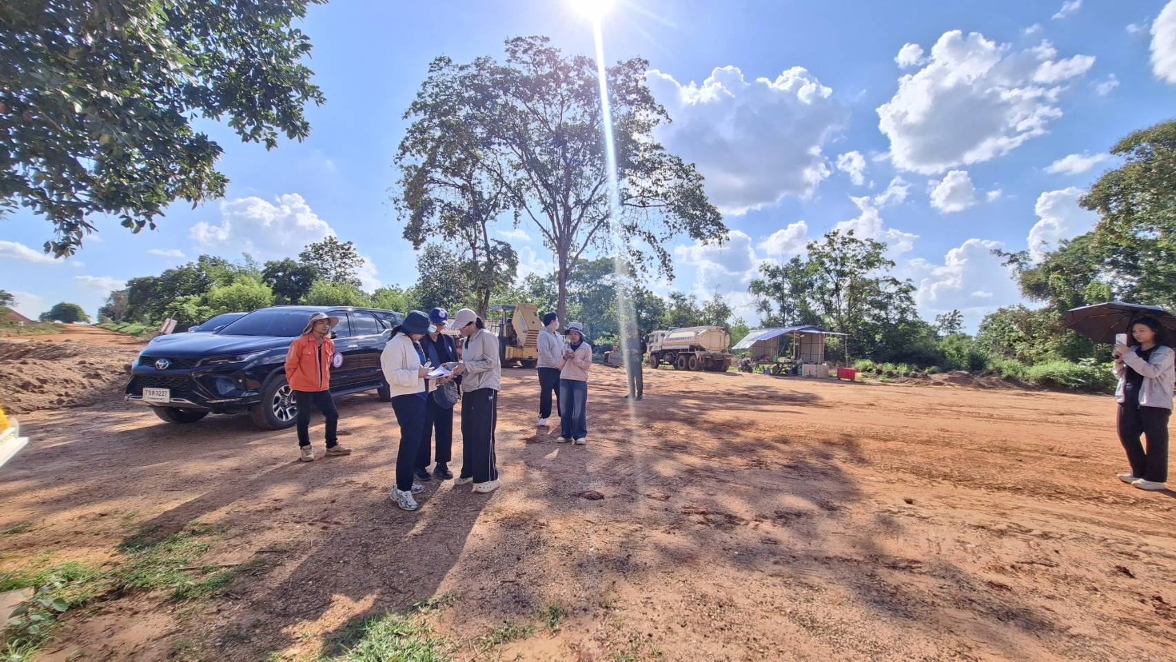 สรข.6 ลงพื้นที่ตรวจสอบเรื่องร้องเรียนว่ามีการลักลอบขุดหินโดยไม่ได้รับอนุญาต ในพื้นที่บ้านหนองม่วง จ.ชัยภูมิ