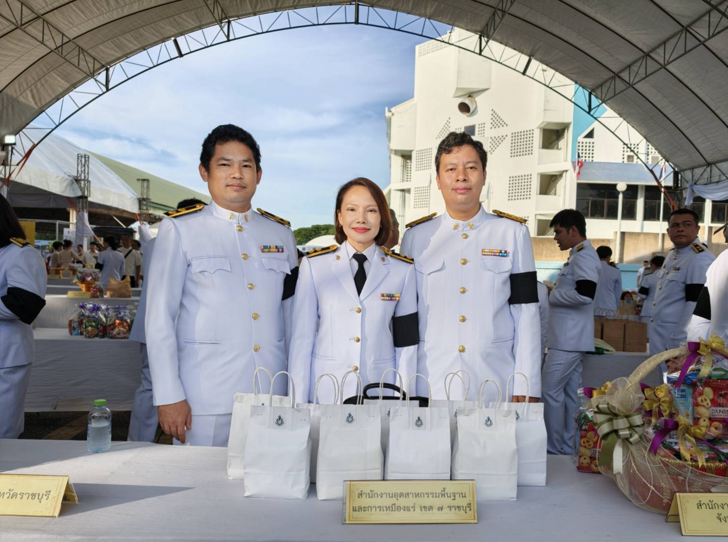 สรข.7 เข้าร่วมพิธีสงฆ์เจริญพระพุทธมนต์และกิจกรรมทำบุญตักบาตรเพื่อถวายเป็นพระราชกุศล เนื่องในวัน เฉลิมพระชนมพรรษา 4 รอบ สมเด็จพระนางเจ้าสุทิดา พัชรสุธาพิมลลักษณ พระบรมราชินี