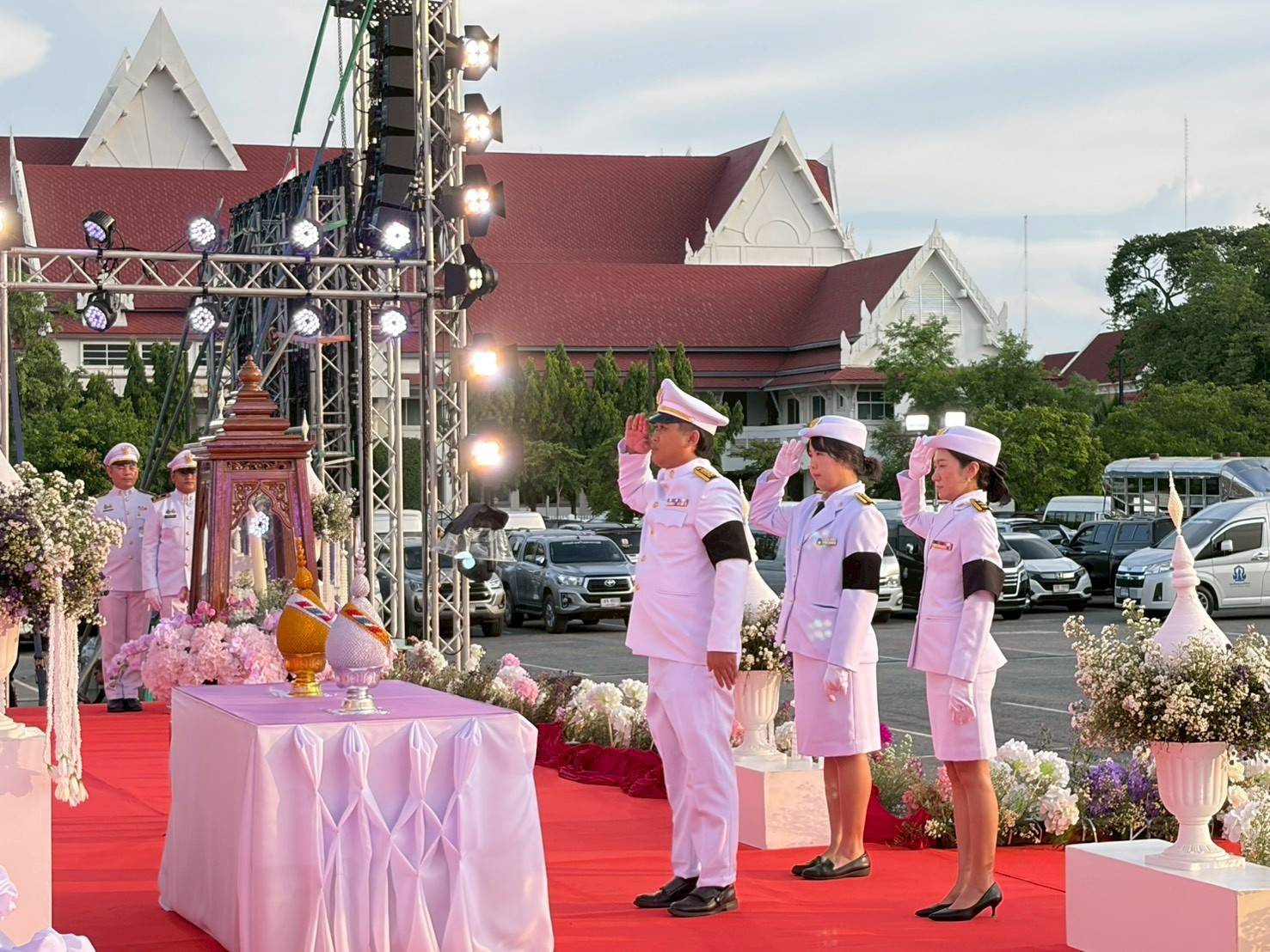 สรข.6 ร่วมพิธีถวายเครื่องราชสักการะและวางพานพุ่ม เนื่องในโอกาสพระราชพิธีมหามงคลเฉลิมพระชนมพรรษา 4 รอบ สมเด็จพระนางเจ้าฯ พระบรมราชินี 3 มิถุนายน 2569