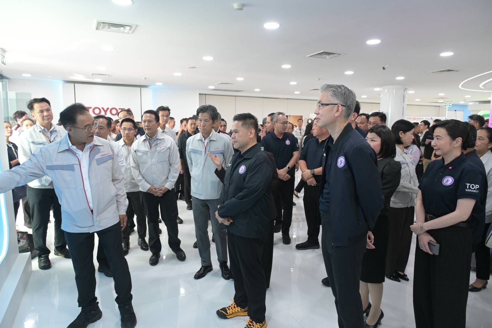 ผอ.กนอ. ร่วมติดตามคณะ รวอ.วราวุธ ในการลงพื้นที่ตรวจราชการ ณ จ.ฉะเชิงเทรา