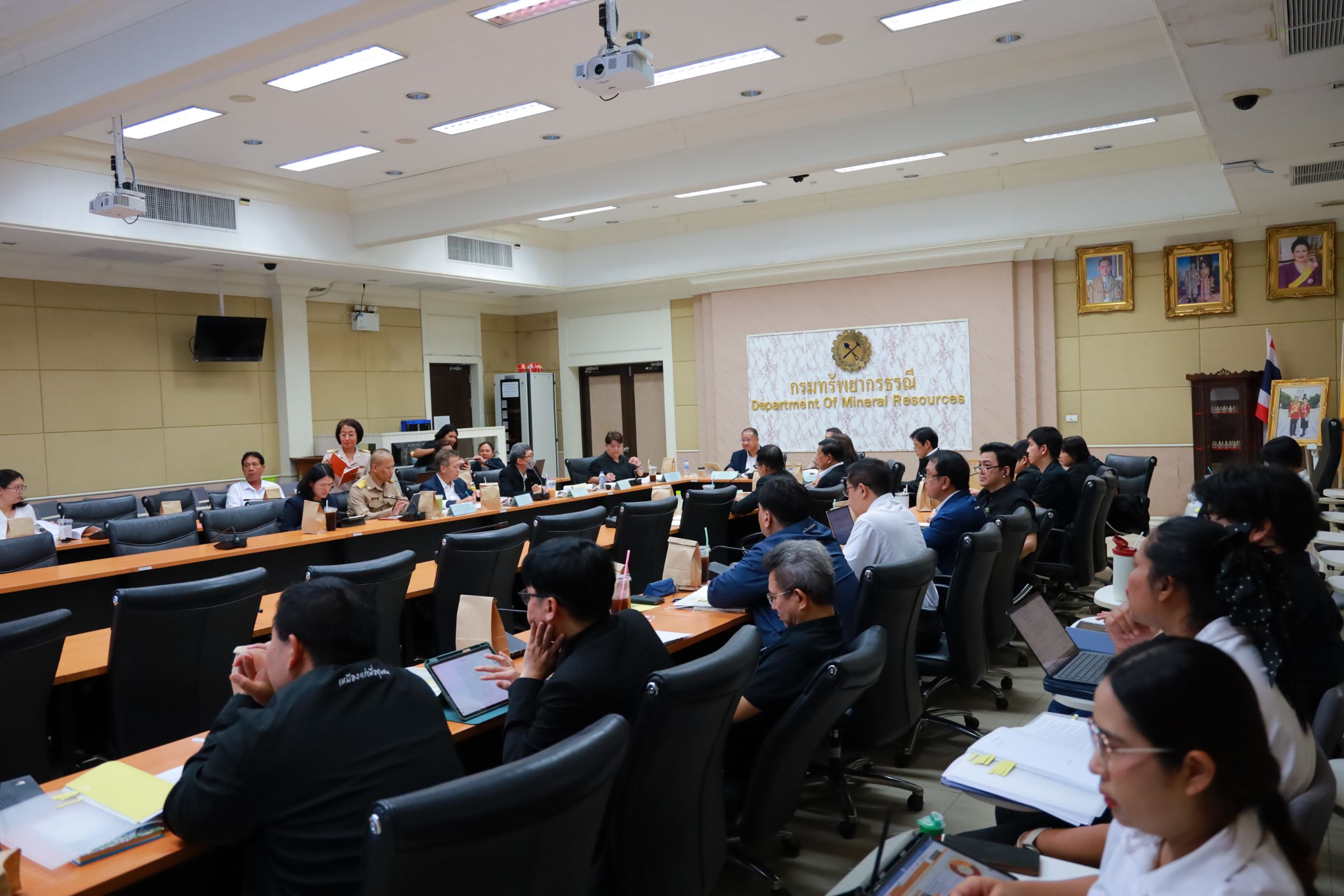 กพร. ร่วมประชุมคณะอนุกรรมการด้านจัดทำแผนแม่บทการบริหารจัดการแร่ ครั้งที่ 1/2569