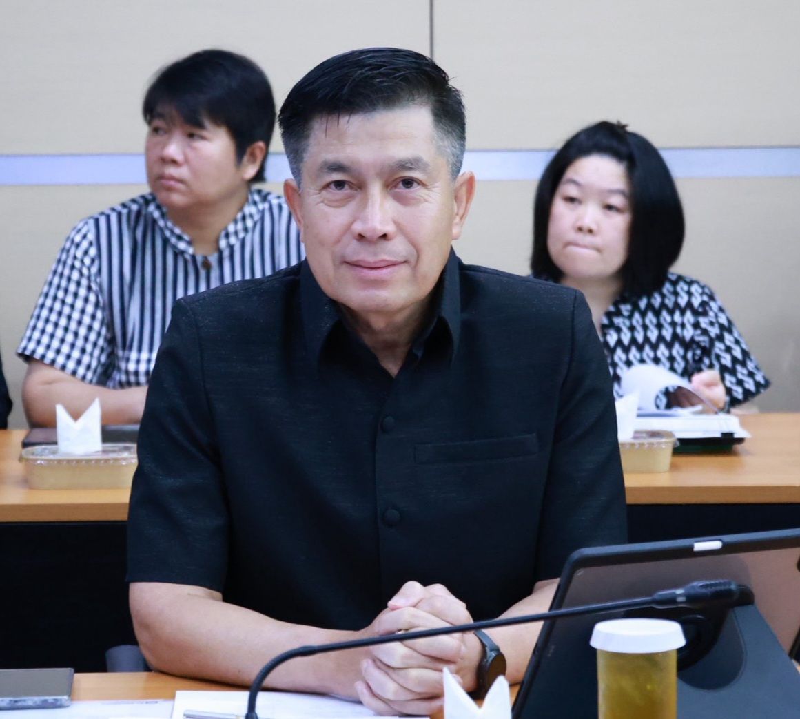 รพร.อานันท์ฯ พร้อมด้วย  ผอ.กยผ. และเจ้าหน้าที่ กพร. เข้าร่วมประชุมหารือและแลกเปลี่ยนความคิดเห็นร่วมกันระหว่างคณะกรรมาธิการการพาณิชย์และการอุตสาหกรรม วุฒิสภา กับคณะผู้บริหาร อก.
