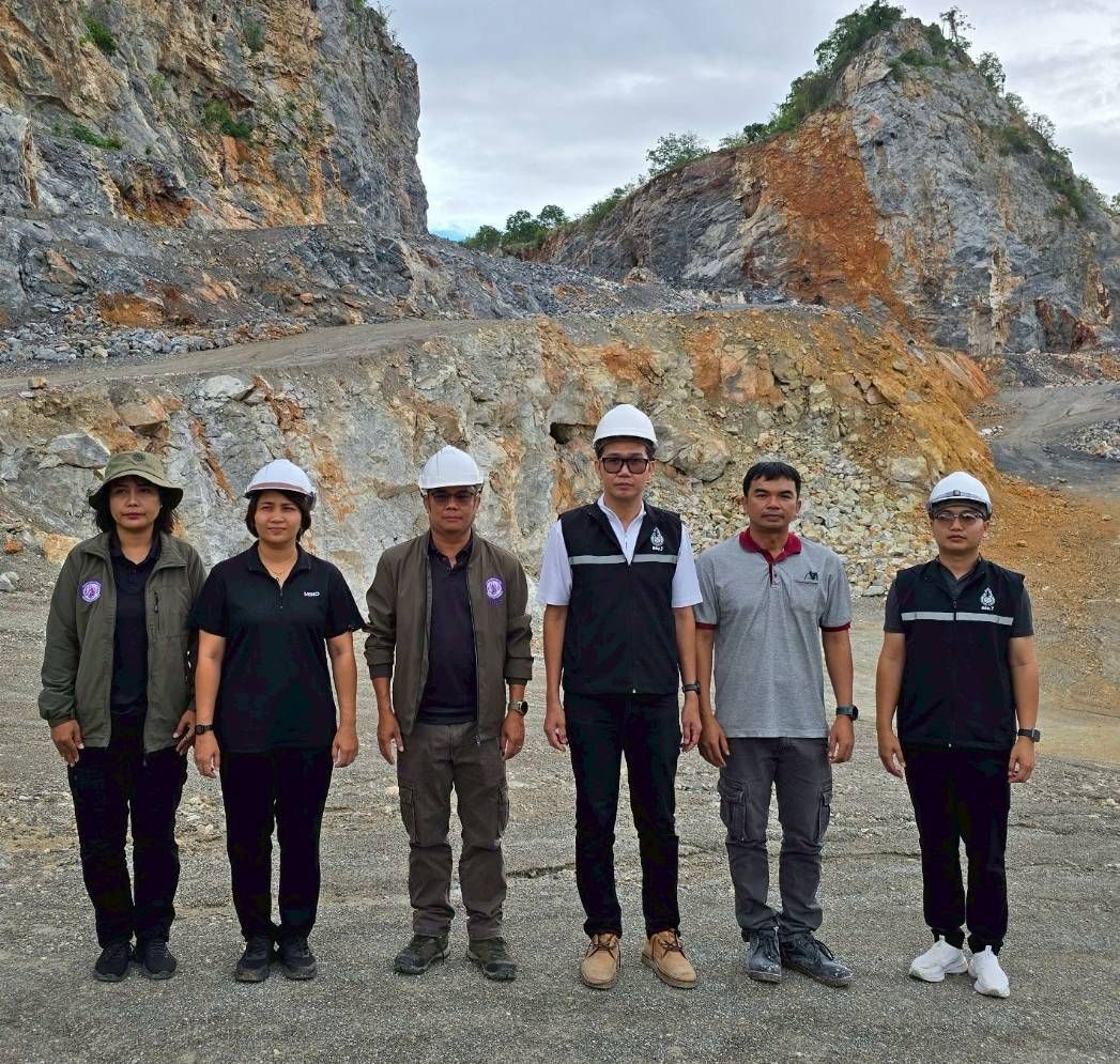 สรข.7 ร่วมตรวจสอบข้อเท็จจริงกรณีมีข้อร้องเรียนคัดค้านการขออนุญาตต่ออายุประทานบัตรของบริษัท เหมืองศิลาสยาม จำกัด จ.กาญจนบุรี