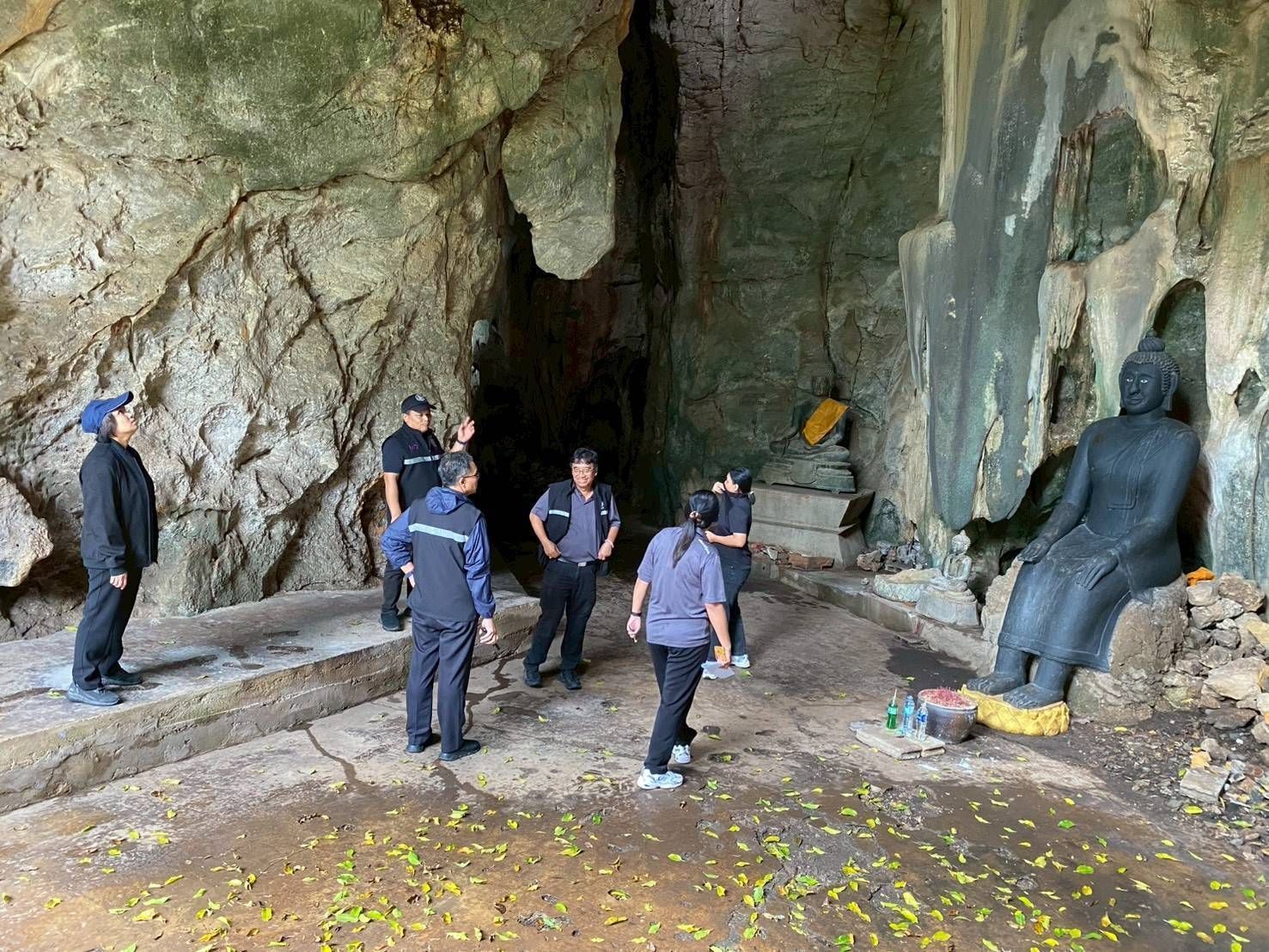 สรข.7 ร่วมตรวจสอบข้อเท็จจริงกรณีมีข้อร้องเรียนคัดค้านการขออนุญาตต่ออายุประทานบัตรของบริษัท เหมืองศิลาสยาม จำกัด จ.กาญจนบุรี