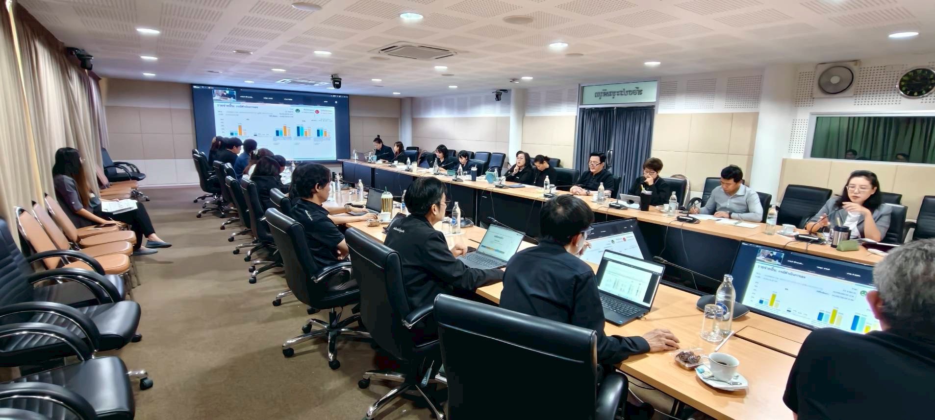 รพร.ปณตสรรค์ฯ เป็นประธานการประชุมคณะกรรมการเร่งรัดติดตามการใช้จ่ายเงินงบประมาณและผลการดำเนินงานของ กพร. ครั้งที่ 6/2569
