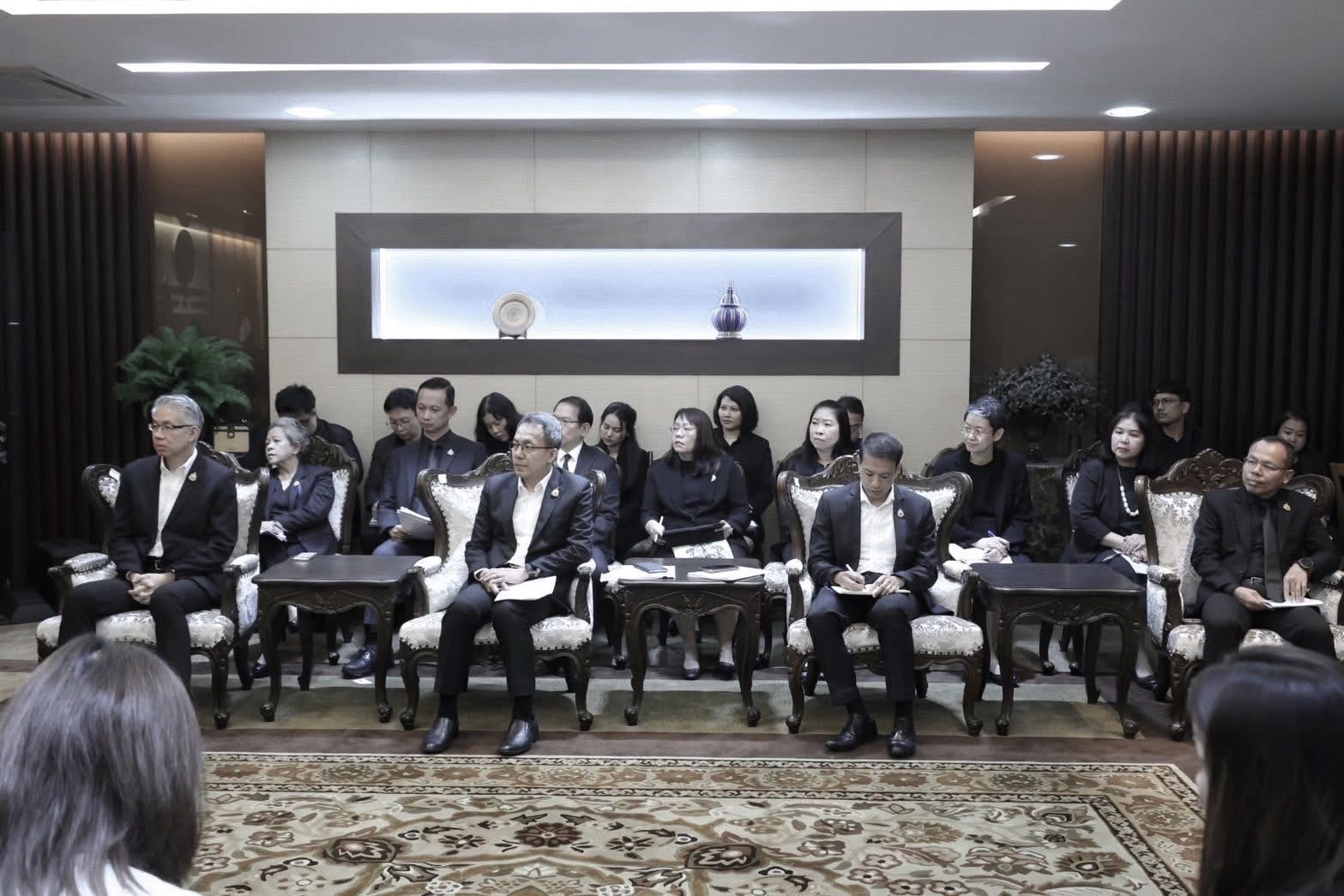 อพร. และ ผอ.กยผ. ร่วมคณะ รวอ.วราวุธฯ ในโอกาสให้การต้อนรับนายโอตากะ มาซาโตะ (H.E. Mr. Otaka Masato) เอกอัครราชทูตวิสามัญผู้มีอำนาจเต็มแห่งญี่ปุ่นประจำประเทศไทย และคณะ