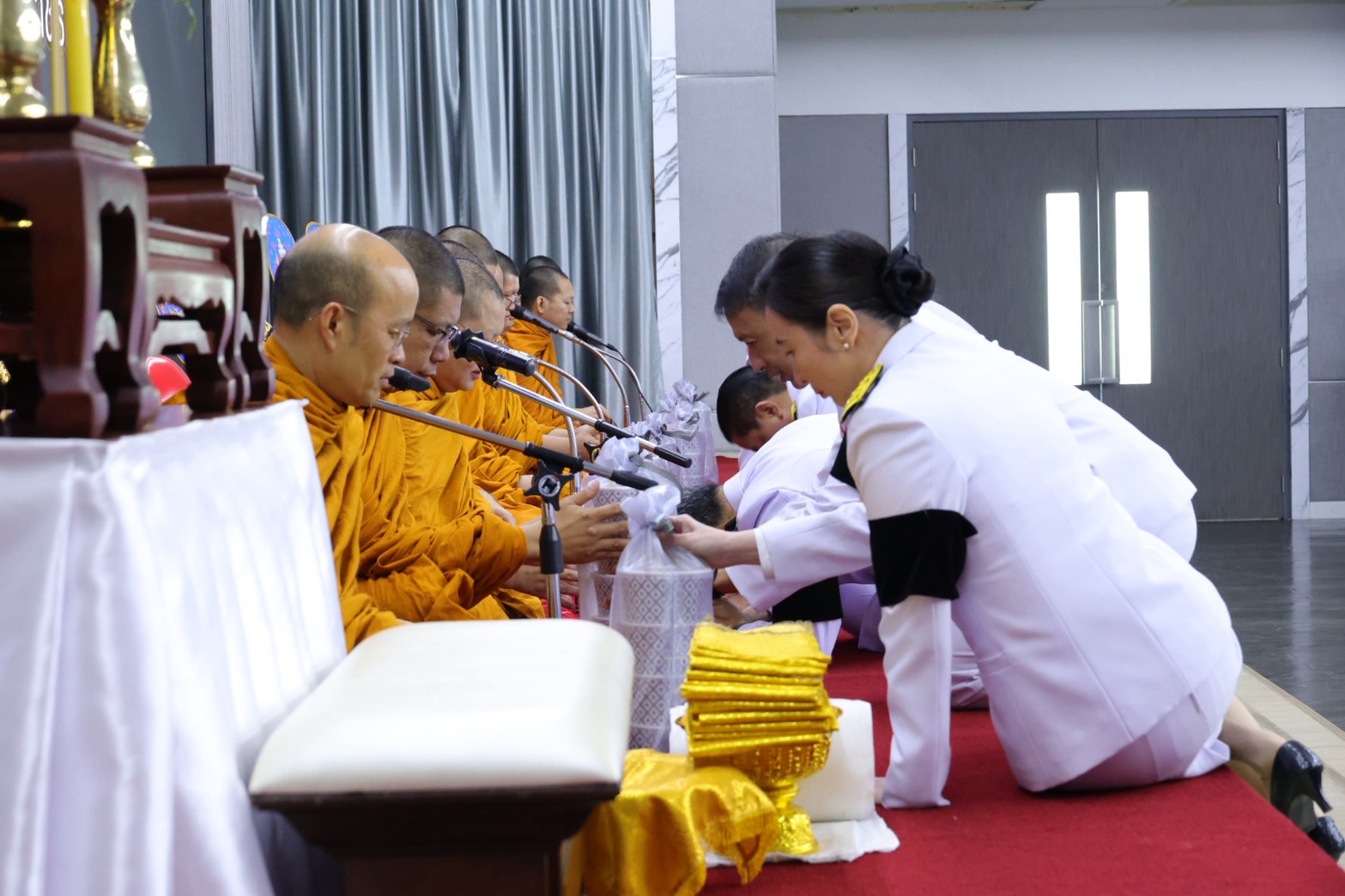 อพร. รพร.อานันท์ฯ พร้อมด้วยคณะผู้บริหาร และเจ้าหน้าที่ กพร. ร่วมพิธีบำเพ็ญกุศลสัตตมวาร 7 วัน เพื่ออุทิศถวายเป็นพระกุศลแด่สมเด็จพระเจ้าลูกเธอ เจ้าฟ้าพัชรกิติยาภา นเรนทิราเทพยวดี กรมหลวงราชสาริณีสิริพัชร มหาวัชรราชธิดา