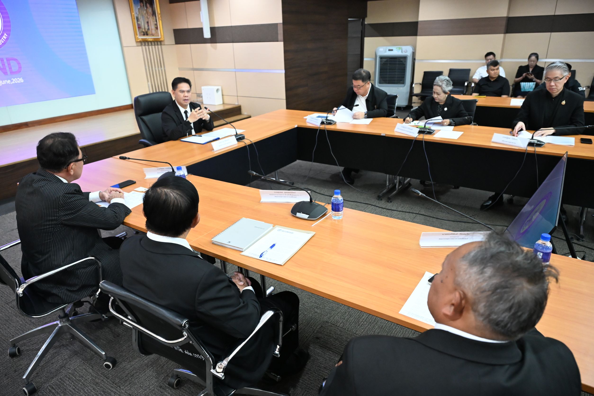 กพร. ร่วมคณะ รวอ. ในโอกาสคณะกรรมการสภาการเหมืองแร่เข้าพบ