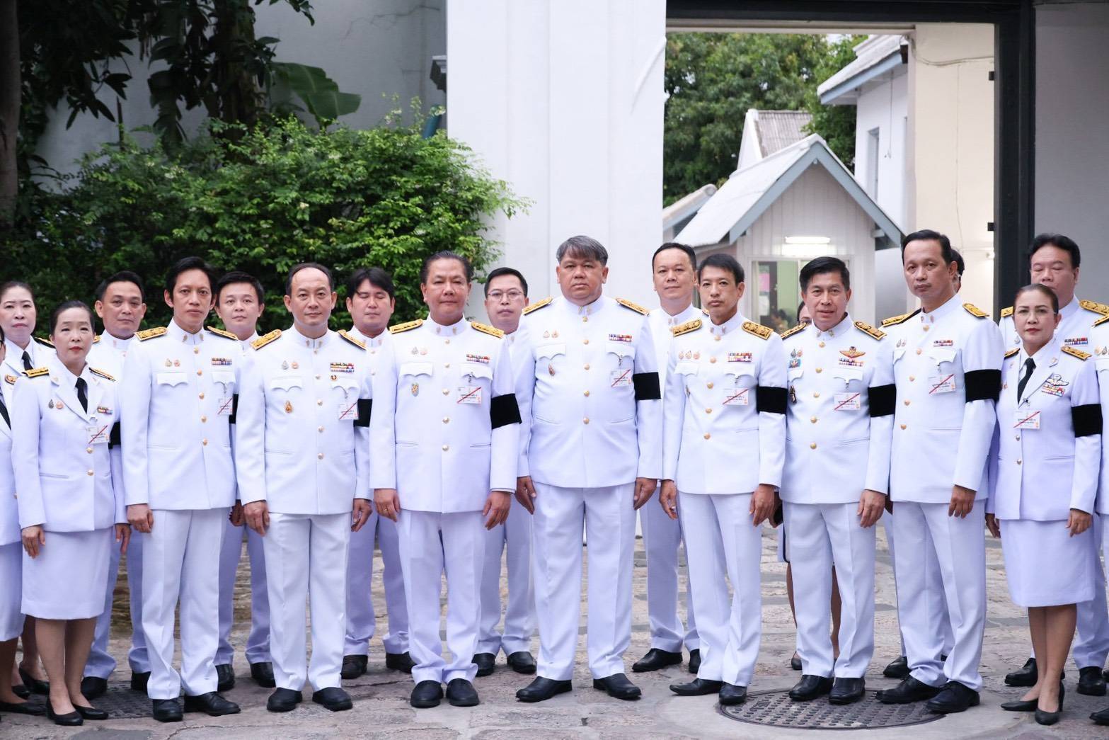 อพร. พร้อมด้วย รพร.อานันท์ฯ และ รพร.ปณตสรรค์ฯ เข้าร่วมผลัดเวรเฝ้าฯ ในพระพิธีธรรมสวดพระอภิธรรมพระศพ สมเด็จพระเจ้าลูกเธอ เจ้าฟ้าพัชรกิติยาภา นเรนทิราเทพยวดี กรมหลวงราชสาริณีสิริพัชร มหาวัชรราชธิดา