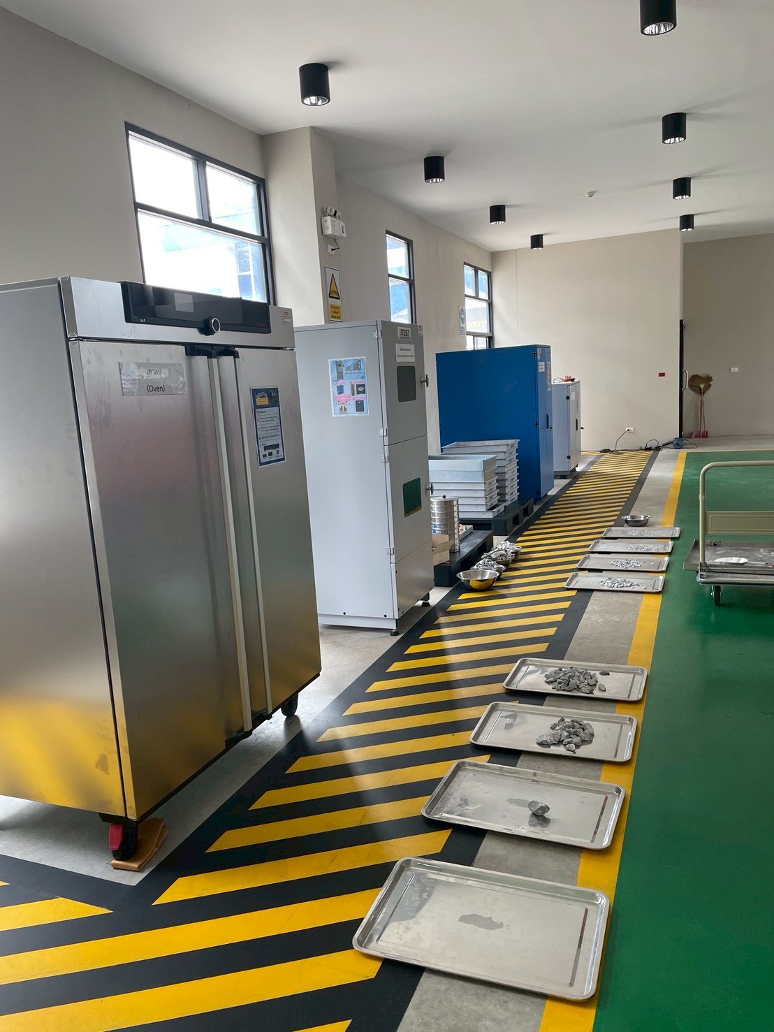 สรข.2 ร่วมกับ ม.ขอนแก่น จัดอบรมถ่ายทอดองค์ความรู้และฝึกทักษะในการปฏิบัติงานด้านการวิเคราะห์วิจัยทางกลศาสตร์หินและแร่ ต่อเนื่องเป็นวันที่ 2