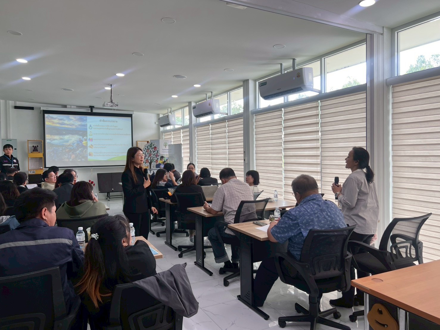 สรข.5 ร่วมเป็นวิทยากรบรรยายเกี่ยวกับกองทุนที่เกี่ยวข้องกับการทำเหมืองแร่ และการดำเนินการด้านกองทุนตามนโยบายและแผนยุทธศาสตร์ในการบริหารจัดการแร่ทองคำ
