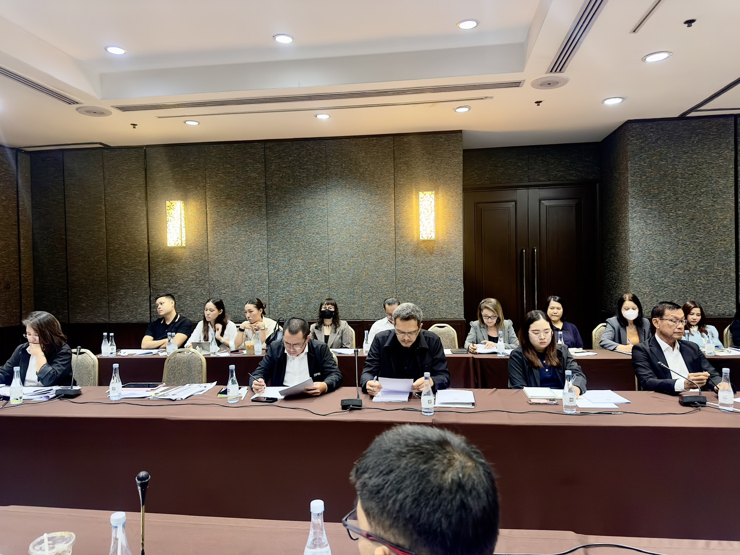 รพร.อานันท์ ร่วมประชุมกับสภาการเหมืองแร่ ณ โรงแรมเซ็นจูรี่ พาร์ค ราชปรารภ