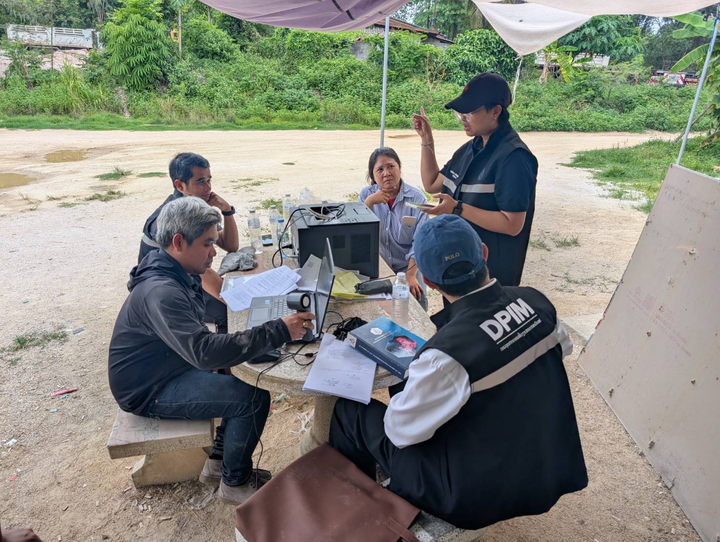 สรข.5 ร่วมตรวจสอบและดำเนินคดีกรณีได้รับแจ้งเรื่องร้องเรียนการประกอบกิจการโรงงานโม่ บด หรือย่อยหินโดยไม่ได้รับอนุญาต ในพื้นที่ จ.กำเเพงเพชร