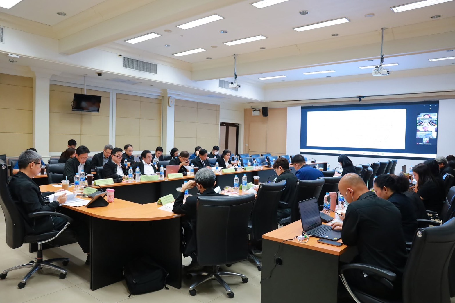 รพร.ปณตสรรค์ และ ผอ.กบว. ร่วมประชุมคณะอนุกรรมการด้านกำหนดหลักเกณฑ์การจำแนกทรัพยากรแร่ และกำหนดเขตแหล่งแร่เพื่อการทำเหมือง (TMFC) ครั้งที่ 3/2569