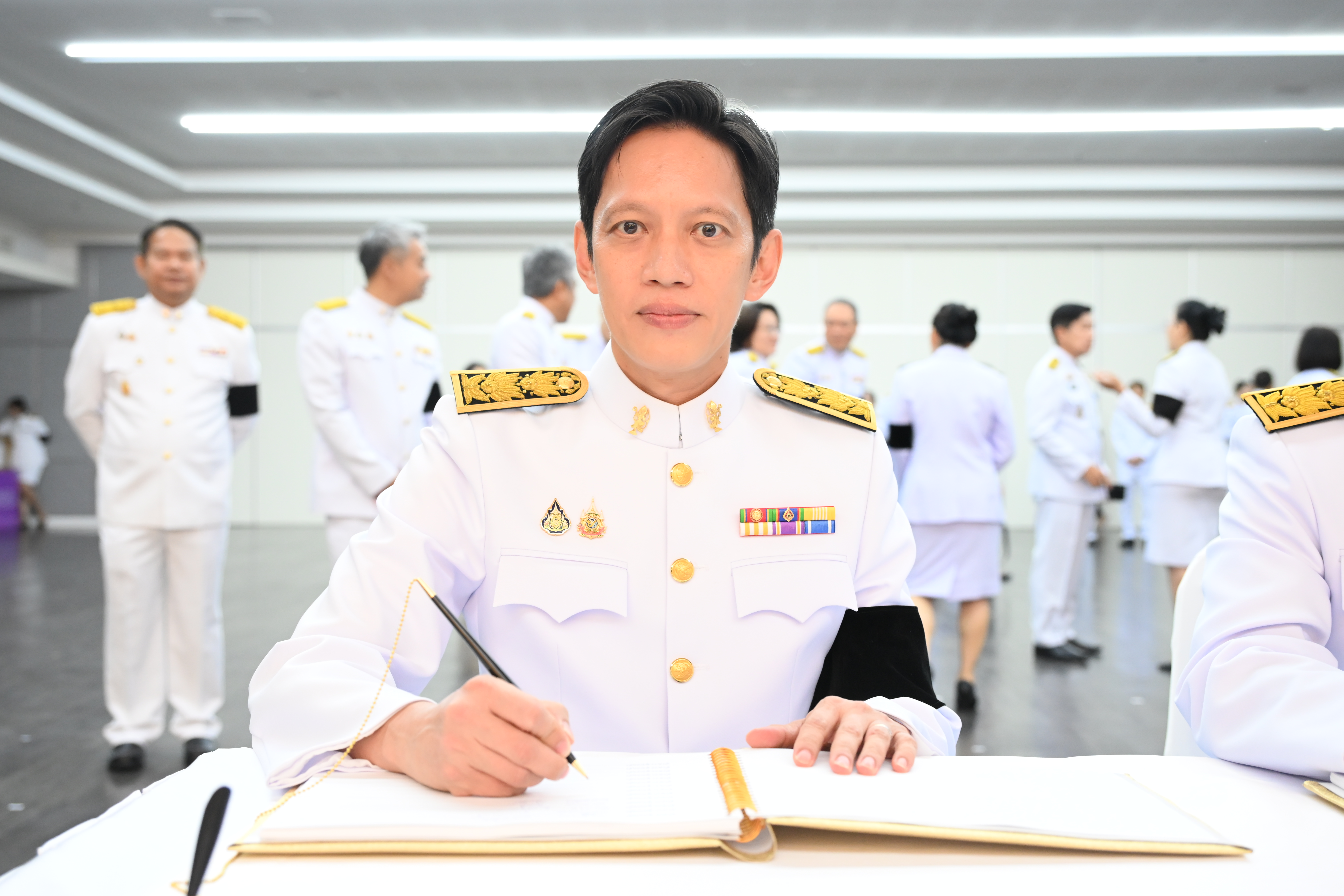 อพร. พร้อมด้วย รพร.อานันท์ฯ รพร.ปณตสรรค์ฯ คณะผู้บริหาร และเจ้าหน้าที่ กพร. เข้าร่วมพิธีถวายพระพรชัยมงคลและกิจกรรมเฉลิมพระเกียรติพระบาทสมเด็จพระเจ้าอยู่หัว เนื่องในโอกาสเฉลิมพระชนมพรรษา 28 กรกฎาคม 2569 ของ อก.