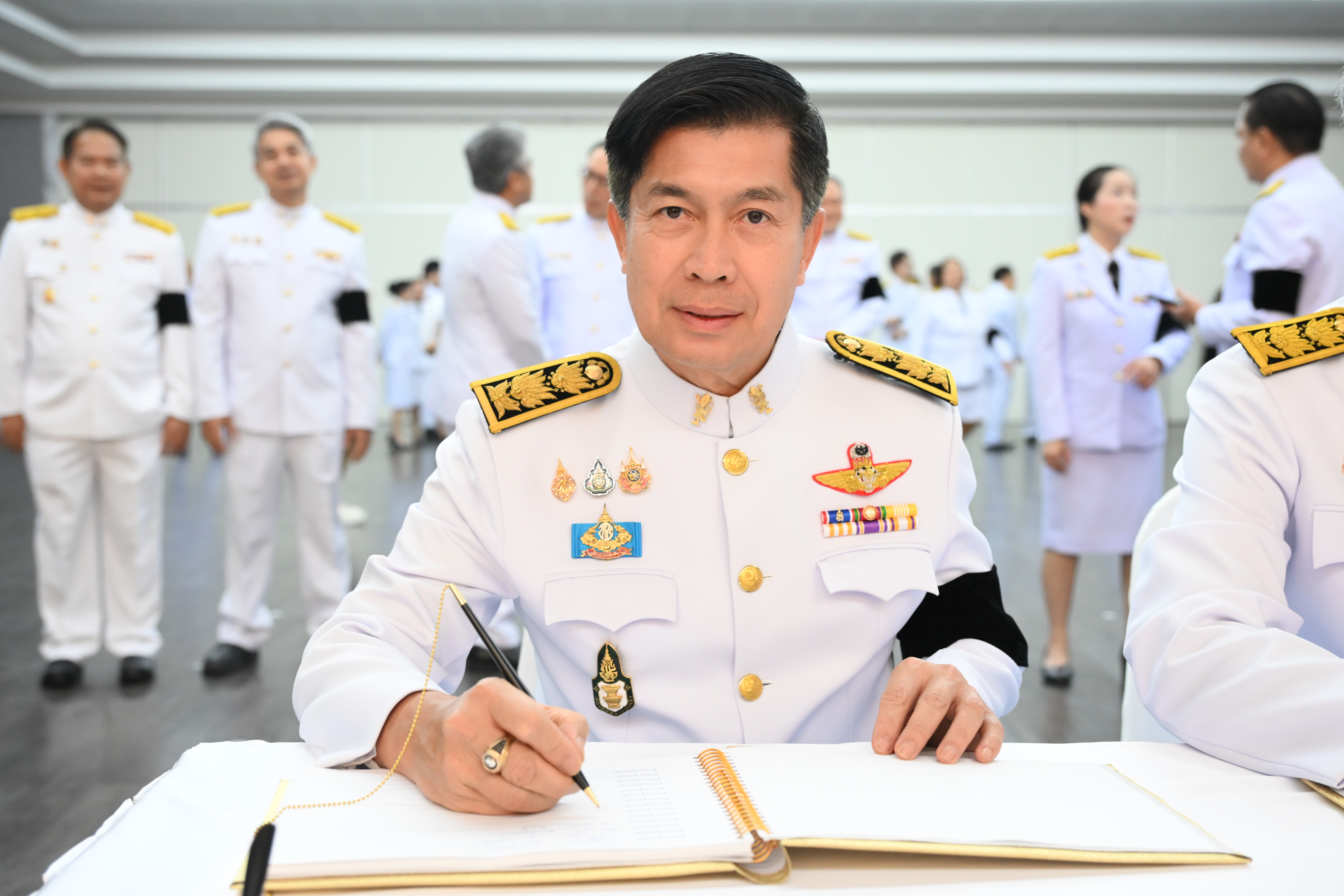 อพร. พร้อมด้วย รพร.อานันท์ฯ รพร.ปณตสรรค์ฯ คณะผู้บริหาร และเจ้าหน้าที่ กพร. เข้าร่วมพิธีถวายพระพรชัยมงคลและกิจกรรมเฉลิมพระเกียรติพระบาทสมเด็จพระเจ้าอยู่หัว เนื่องในโอกาสเฉลิมพระชนมพรรษา 28 กรกฎาคม 2569 ของ อก.